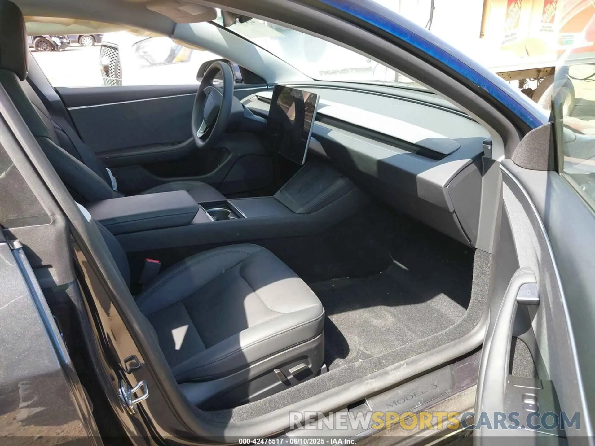 5 Photograph of a damaged car 5YJ3E1EA0RF823760 TESLA MODEL 3 2024