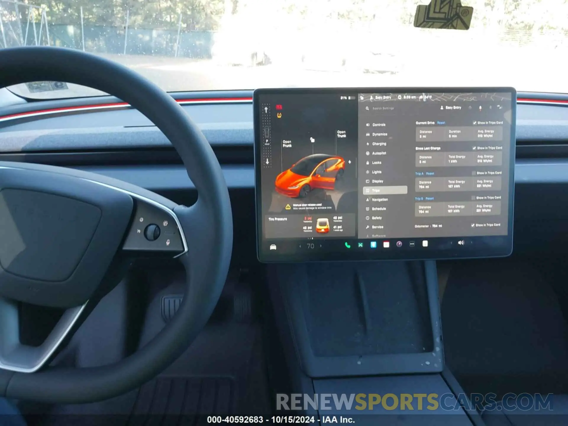 18 Photograph of a damaged car 5YJ3E1EA0RF843569 TESLA MODEL 3 2024