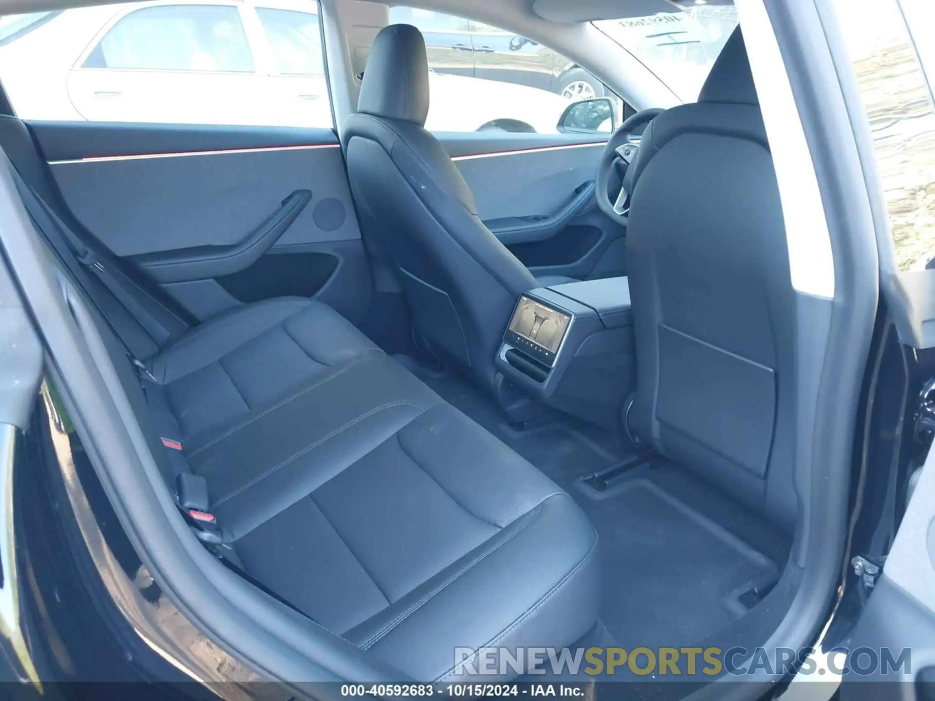8 Photograph of a damaged car 5YJ3E1EA0RF843569 TESLA MODEL 3 2024
