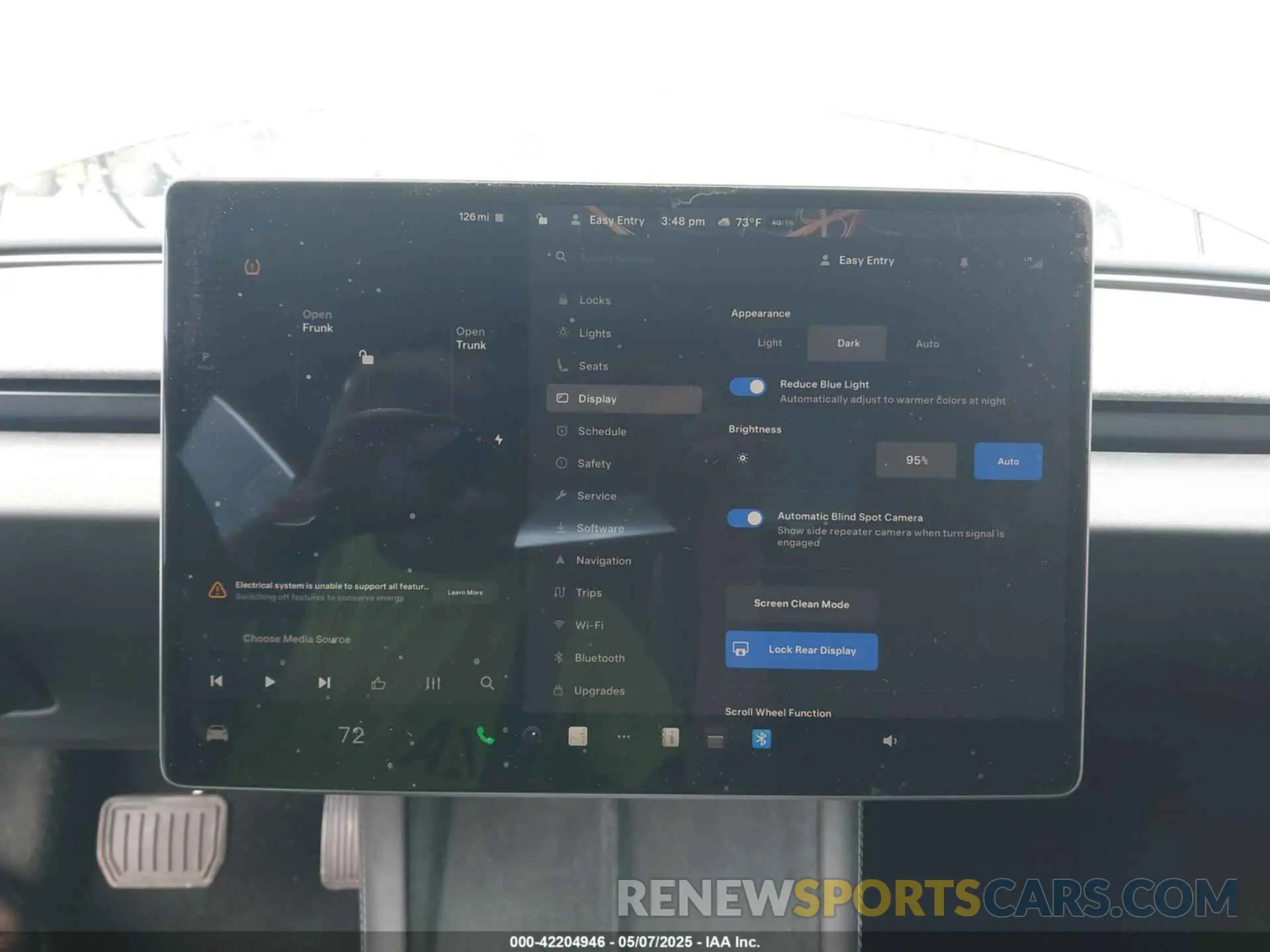 18 Photograph of a damaged car 5YJ3E1EA0RF856726 TESLA MODEL 3 2024