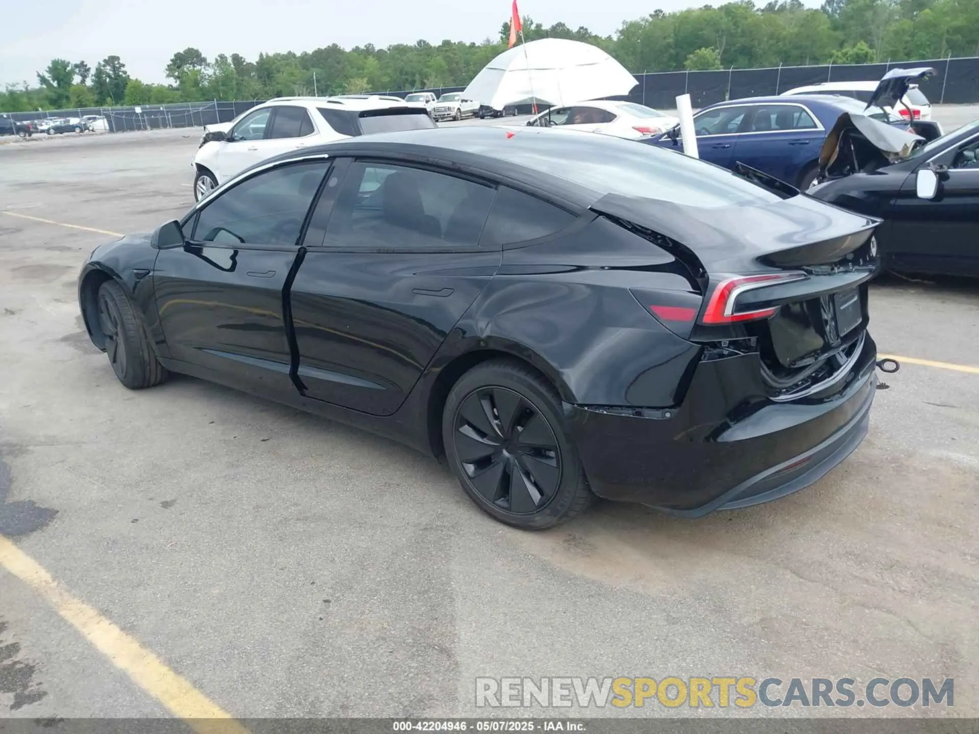 3 Photograph of a damaged car 5YJ3E1EA0RF856726 TESLA MODEL 3 2024
