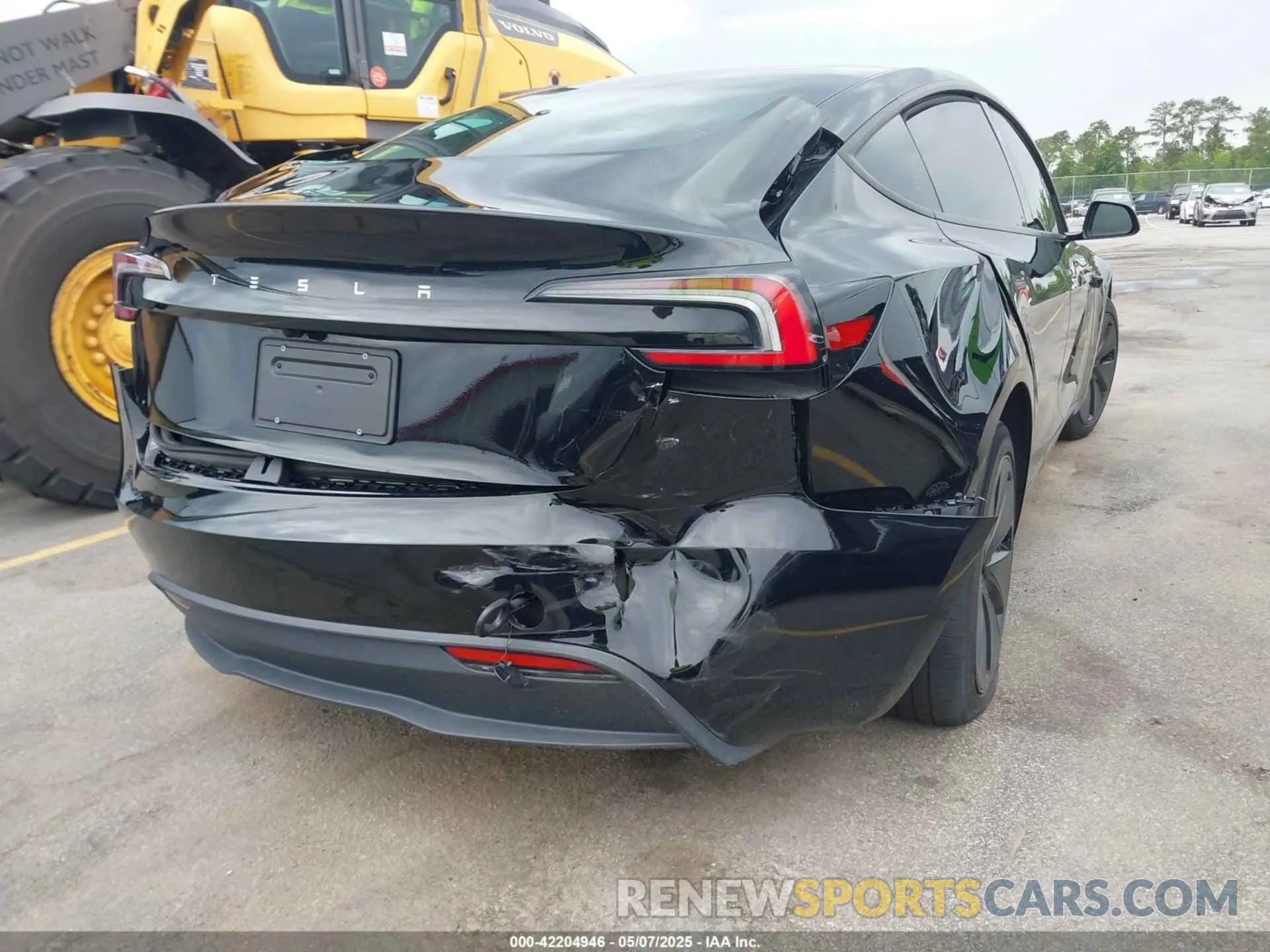 6 Photograph of a damaged car 5YJ3E1EA0RF856726 TESLA MODEL 3 2024
