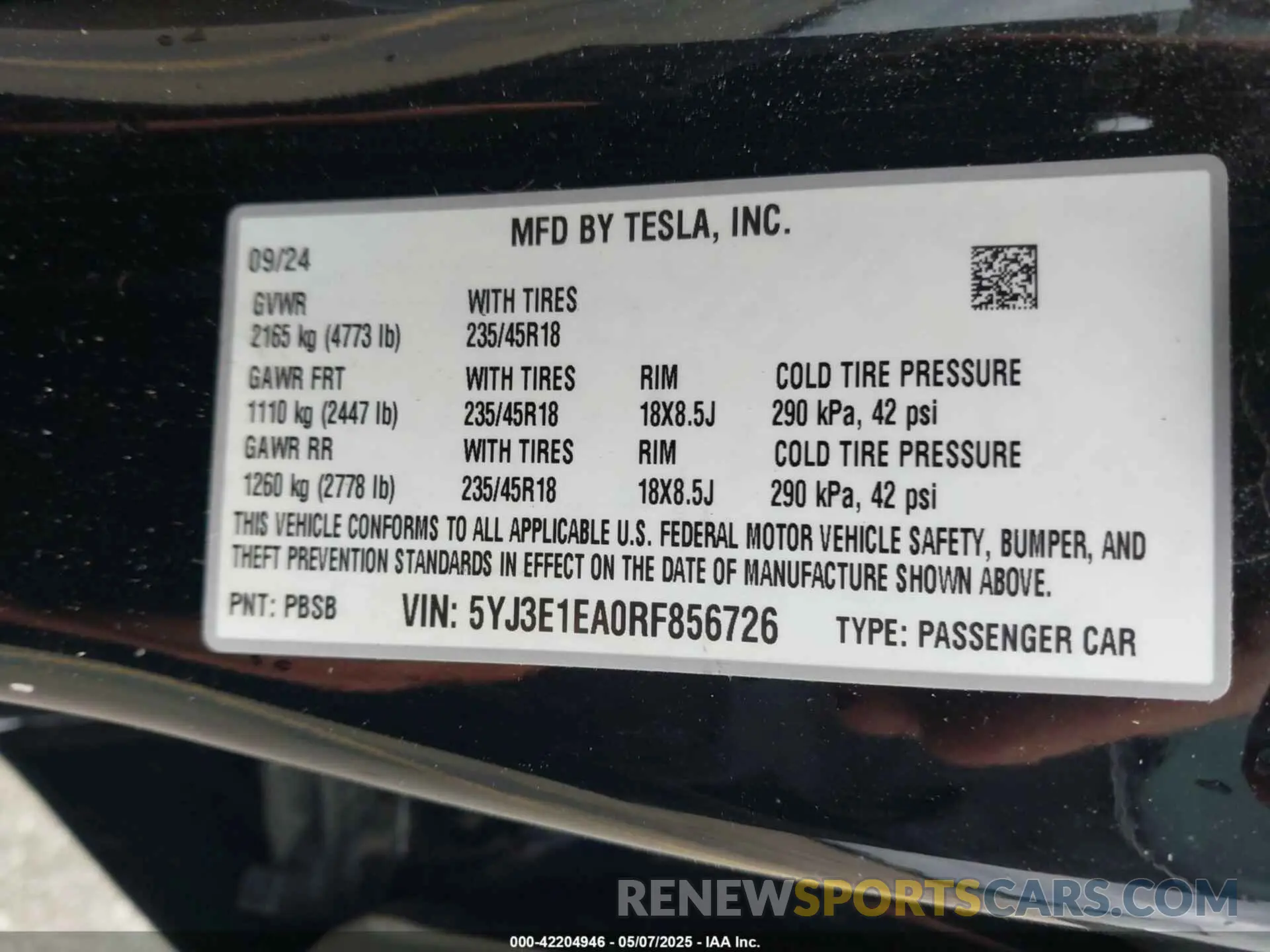 9 Photograph of a damaged car 5YJ3E1EA0RF856726 TESLA MODEL 3 2024