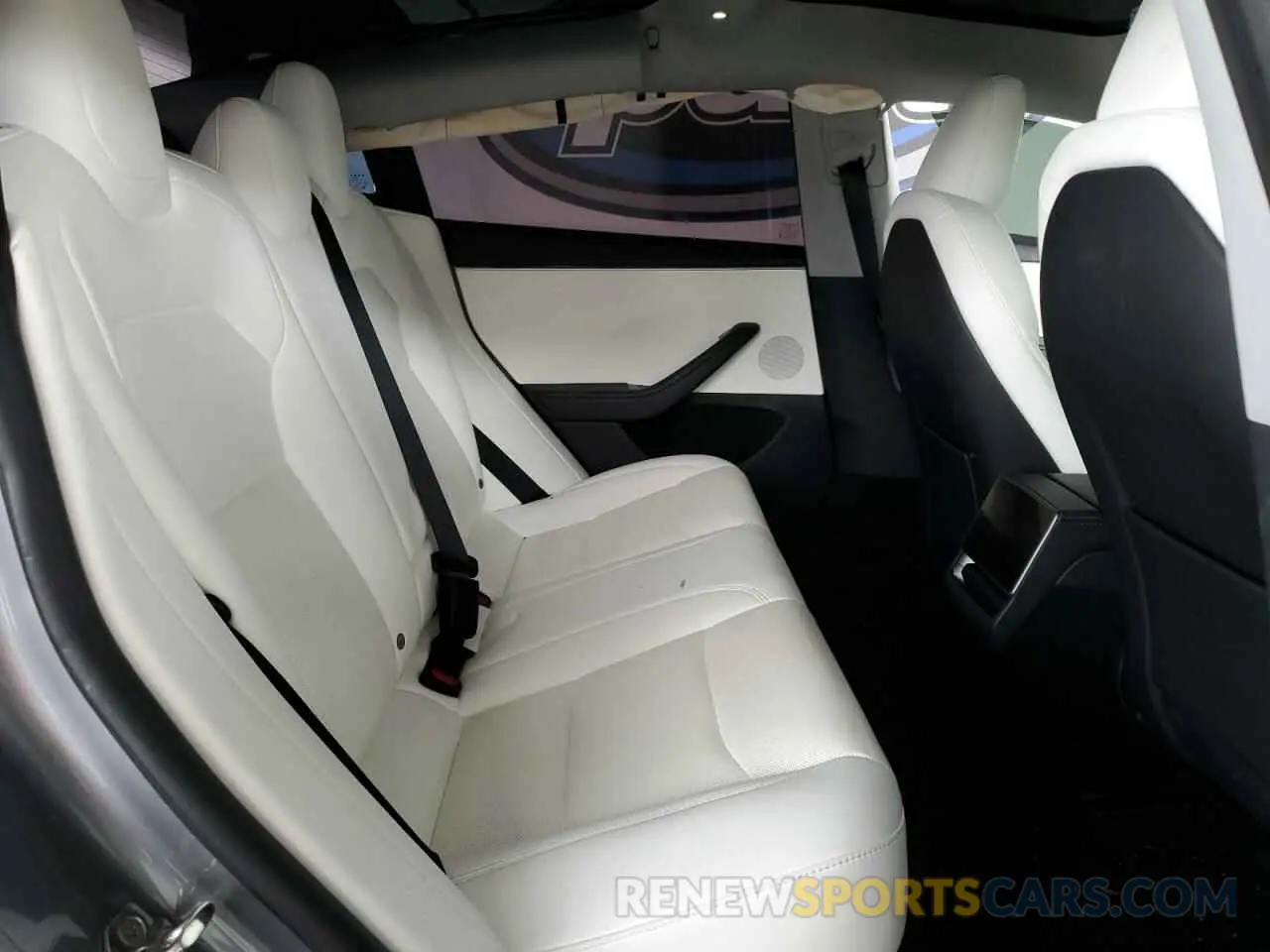 10 Photograph of a damaged car 5YJ3E1EA0RF859934 TESLA MODEL 3 2024