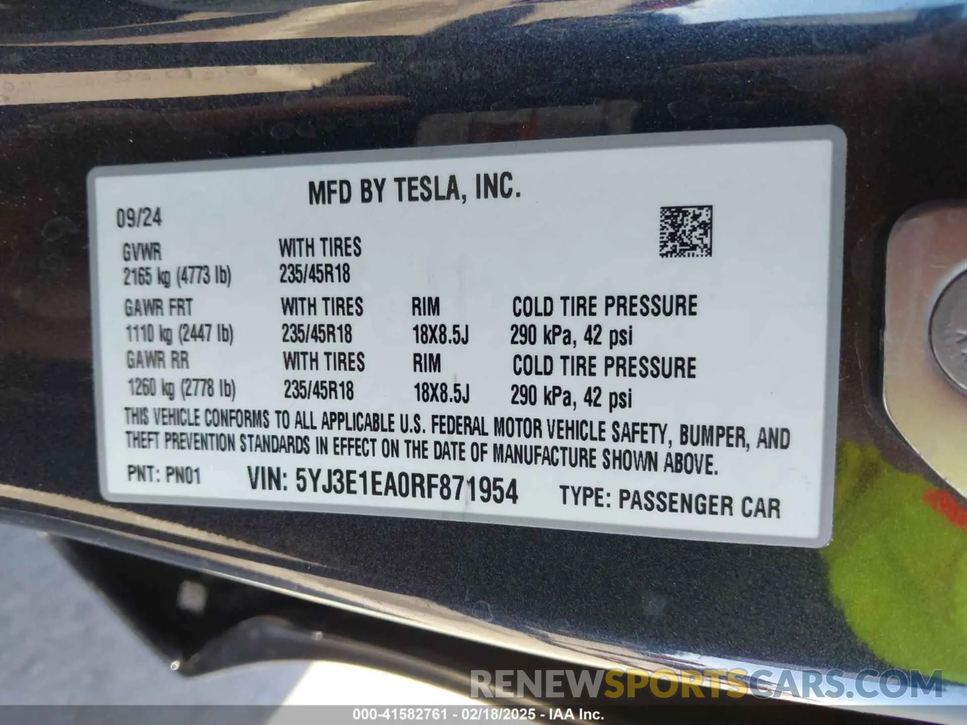 9 Photograph of a damaged car 5YJ3E1EA0RF871954 TESLA MODEL 3 2024
