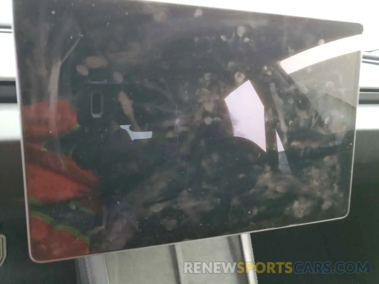 9 Photograph of a damaged car 5YJ3E1EA1RF731816 TESLA MODEL 3 2024