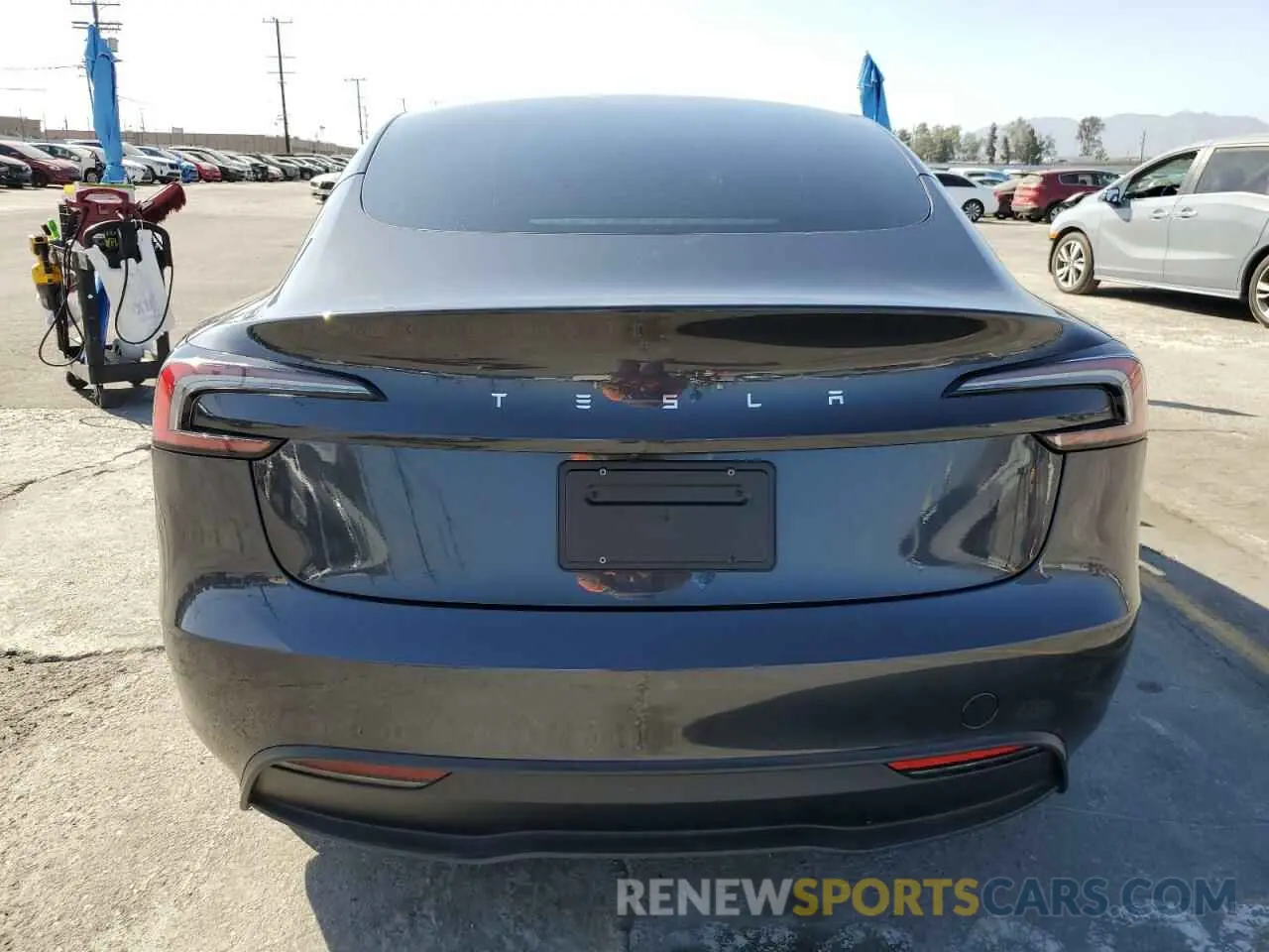 6 Photograph of a damaged car 5YJ3E1EA1RF736188 TESLA MODEL 3 2024