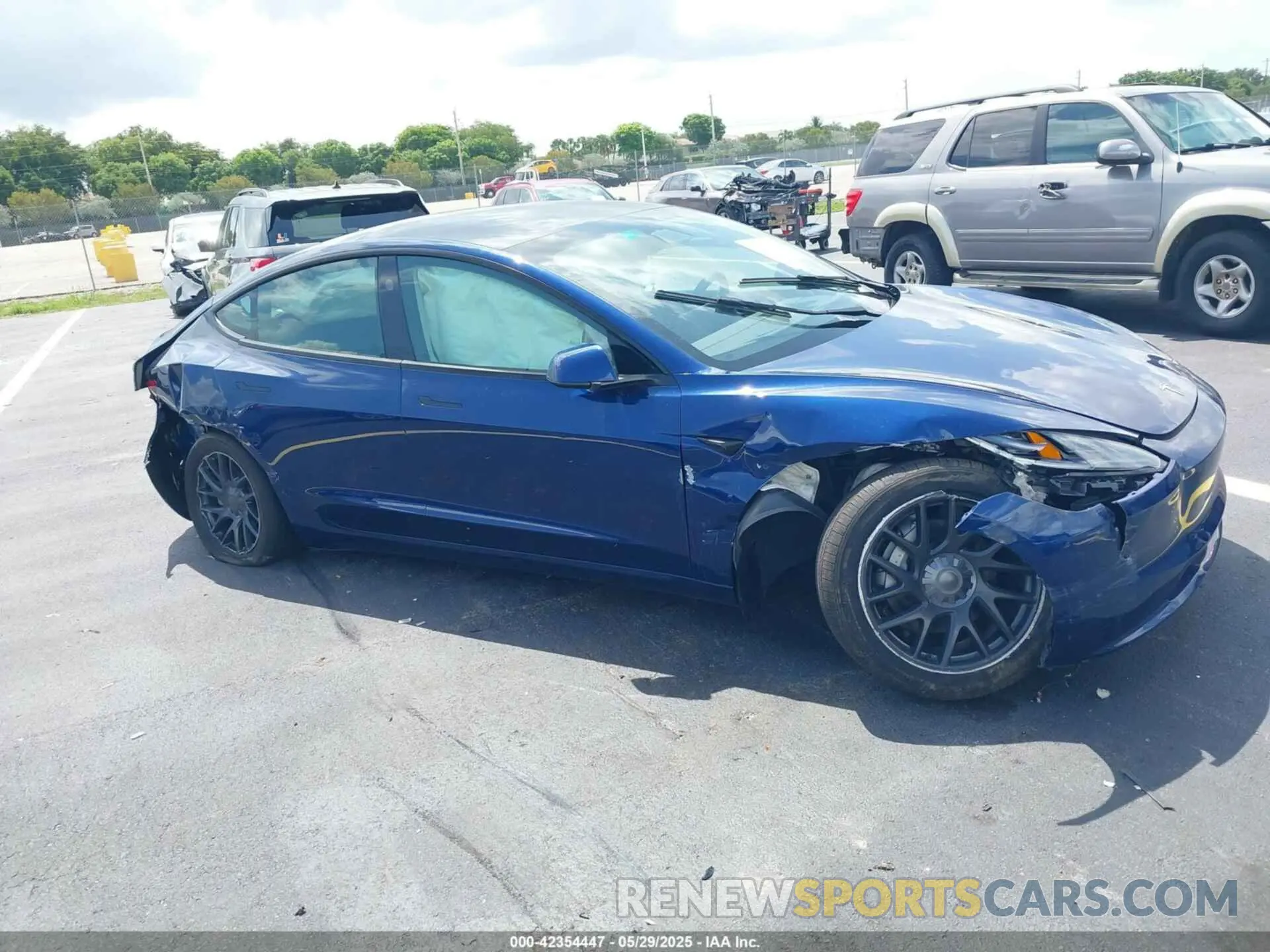 6 Photograph of a damaged car 5YJ3E1EA1RF744291 TESLA MODEL 3 2024