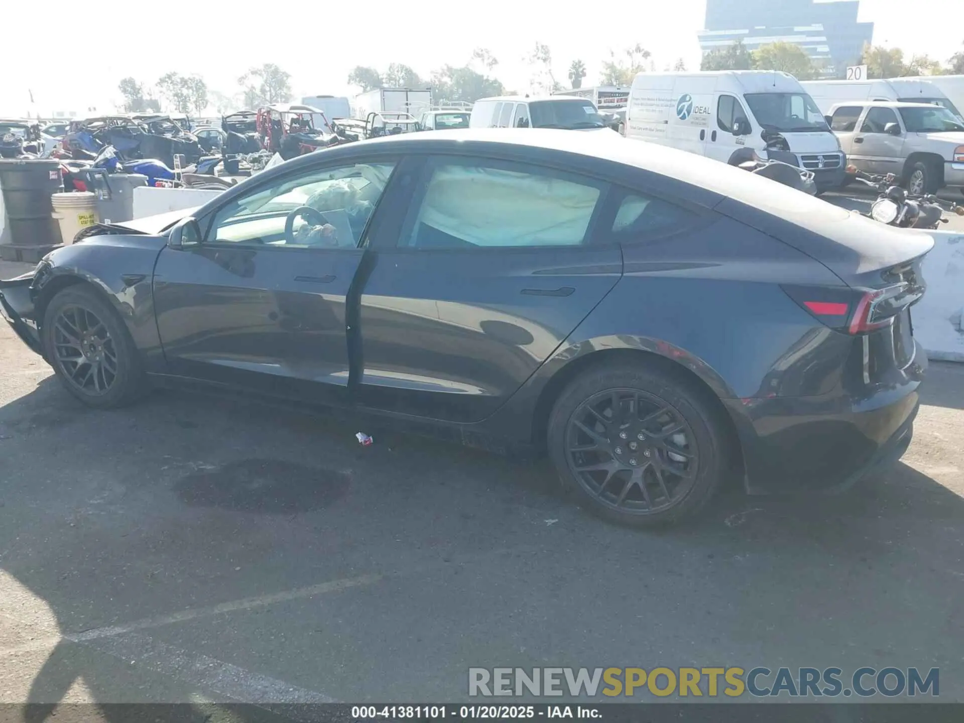 14 Photograph of a damaged car 5YJ3E1EA1RF745909 TESLA MODEL 3 2024