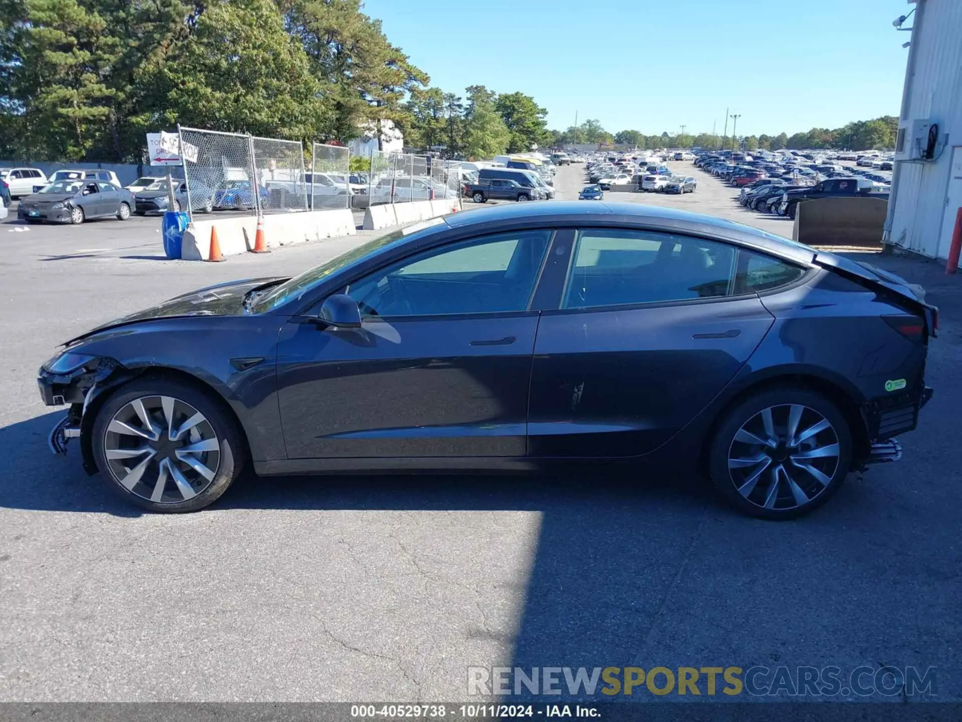 15 Photograph of a damaged car 5YJ3E1EA1RF751516 TESLA MODEL 3 2024