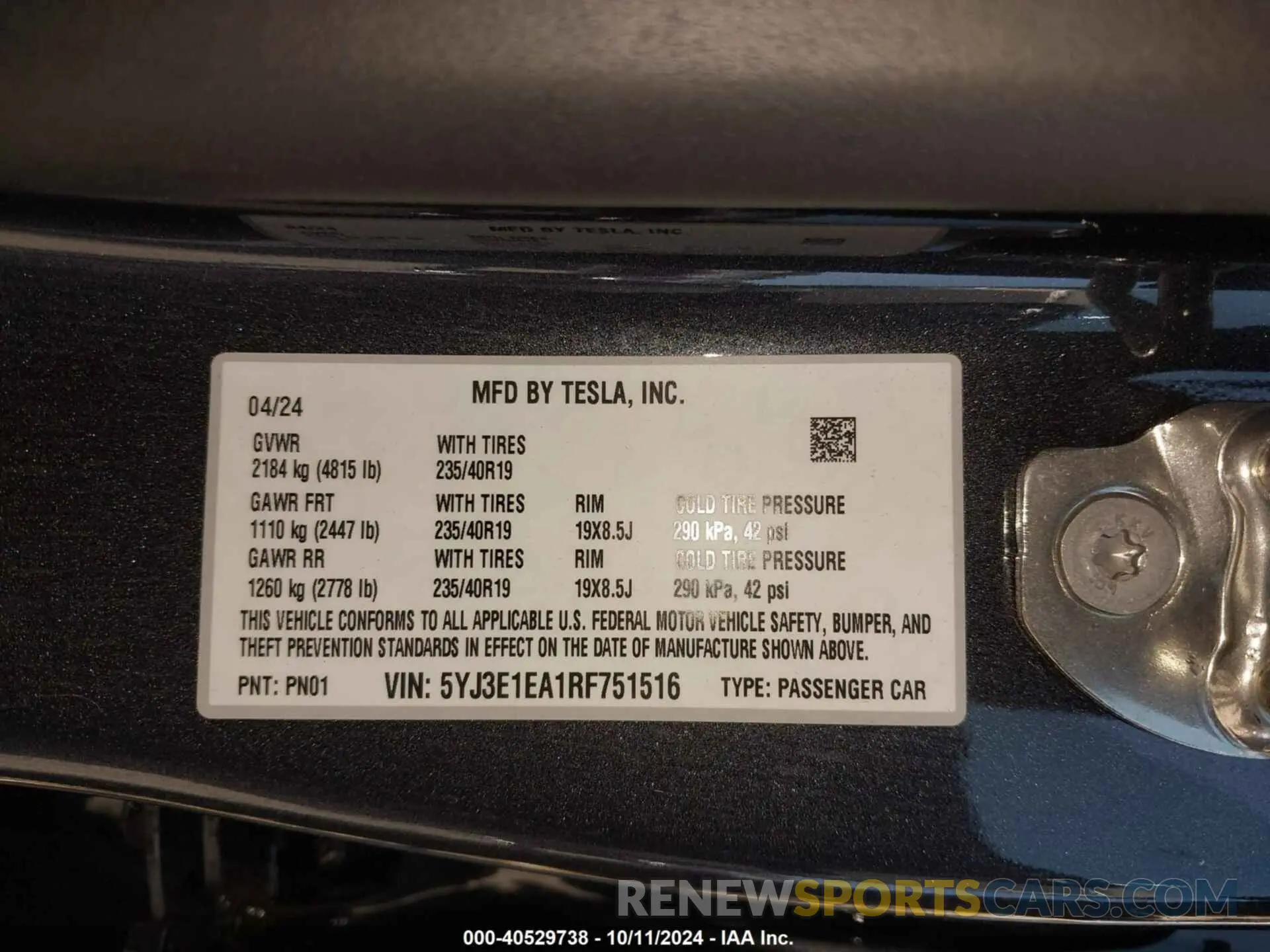 9 Photograph of a damaged car 5YJ3E1EA1RF751516 TESLA MODEL 3 2024