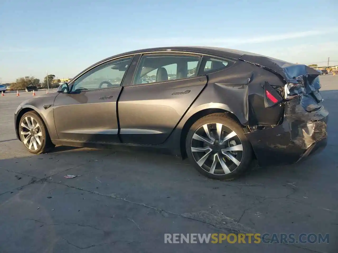 2 Photograph of a damaged car 5YJ3E1EA1RF766582 TESLA MODEL 3 2024