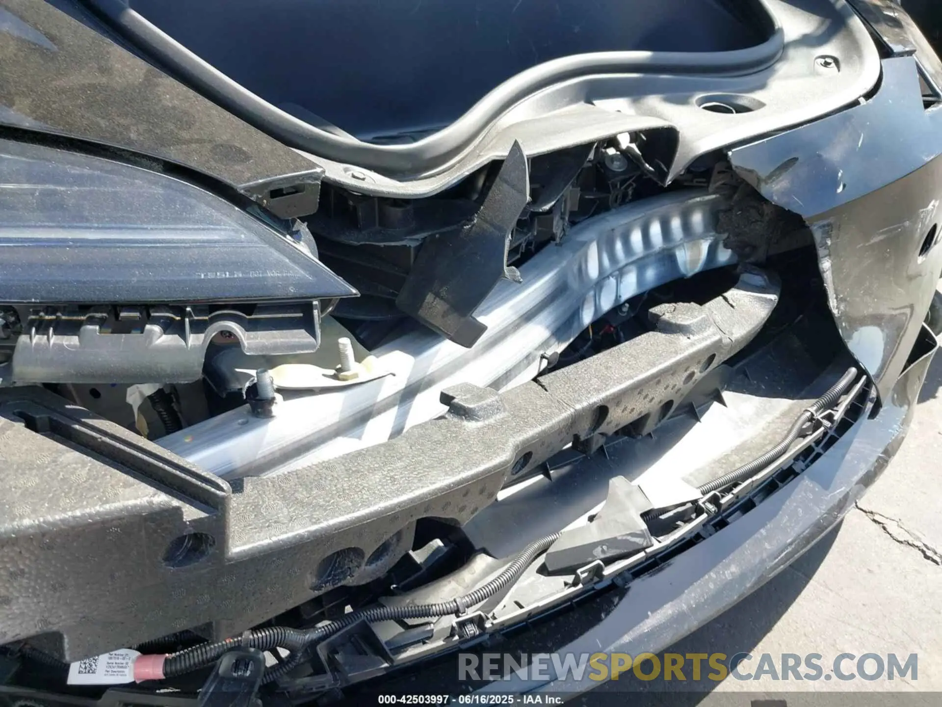 12 Photograph of a damaged car 5YJ3E1EA1RF821113 TESLA MODEL 3 2024