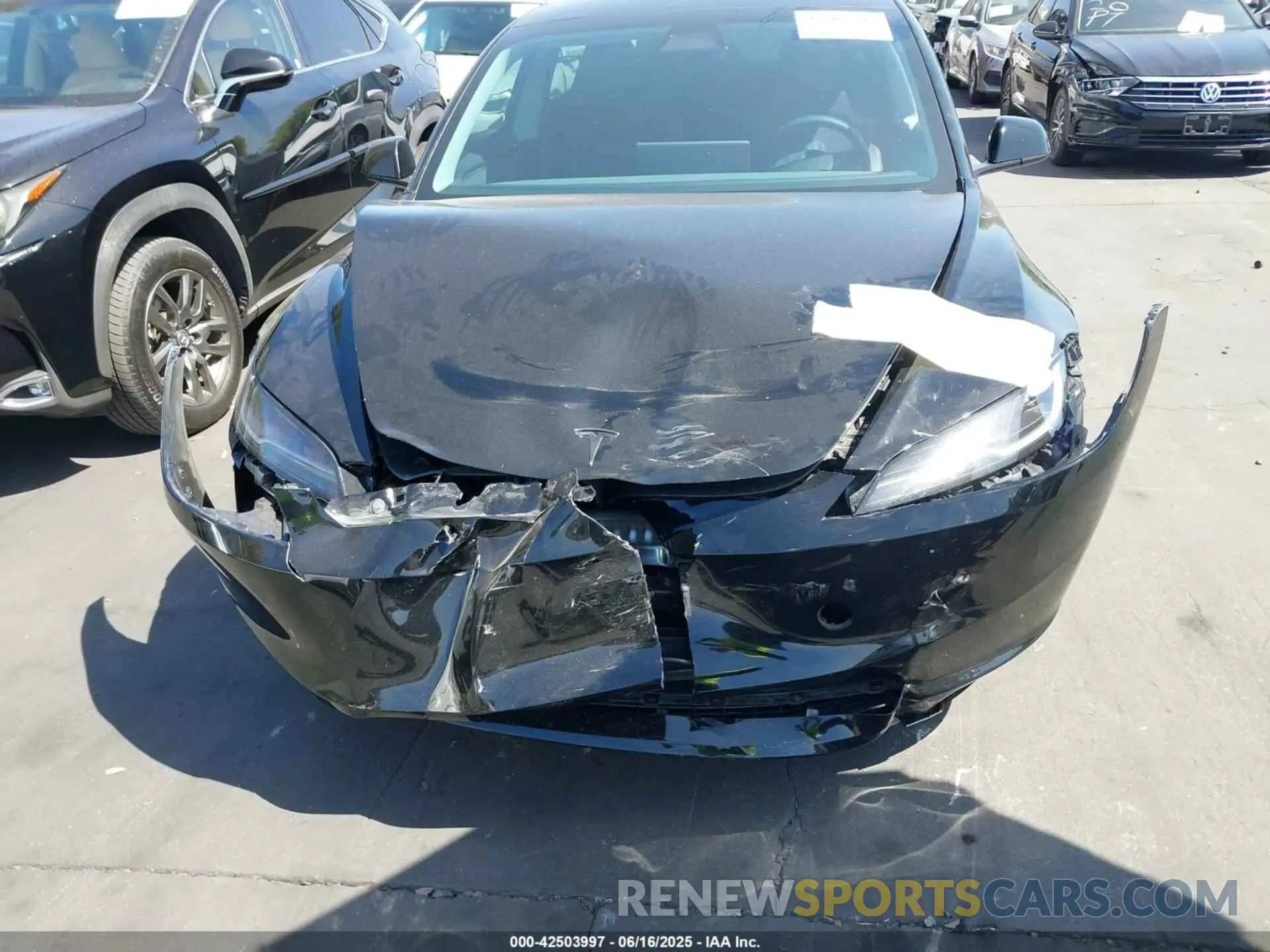 13 Photograph of a damaged car 5YJ3E1EA1RF821113 TESLA MODEL 3 2024