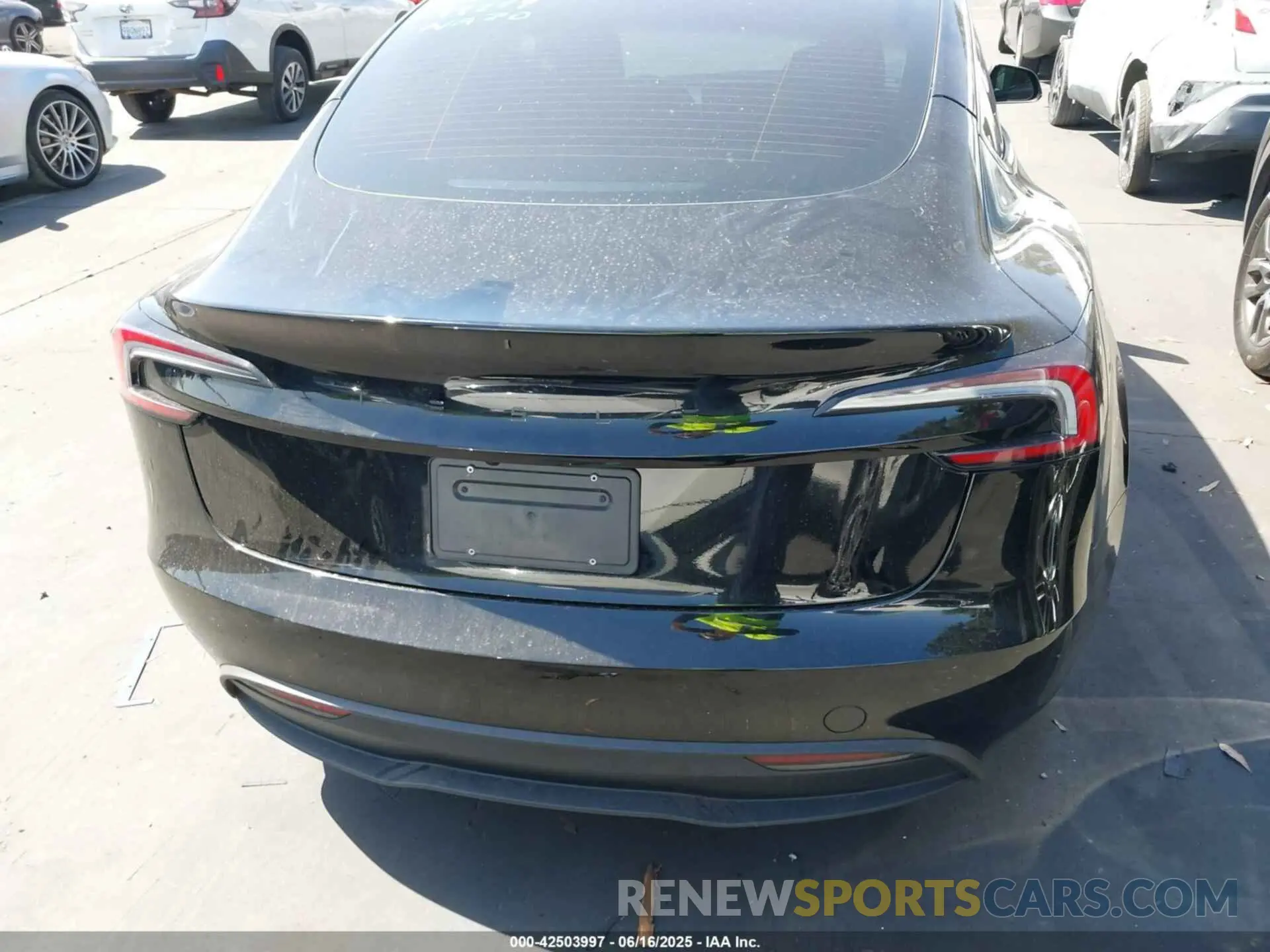 17 Photograph of a damaged car 5YJ3E1EA1RF821113 TESLA MODEL 3 2024