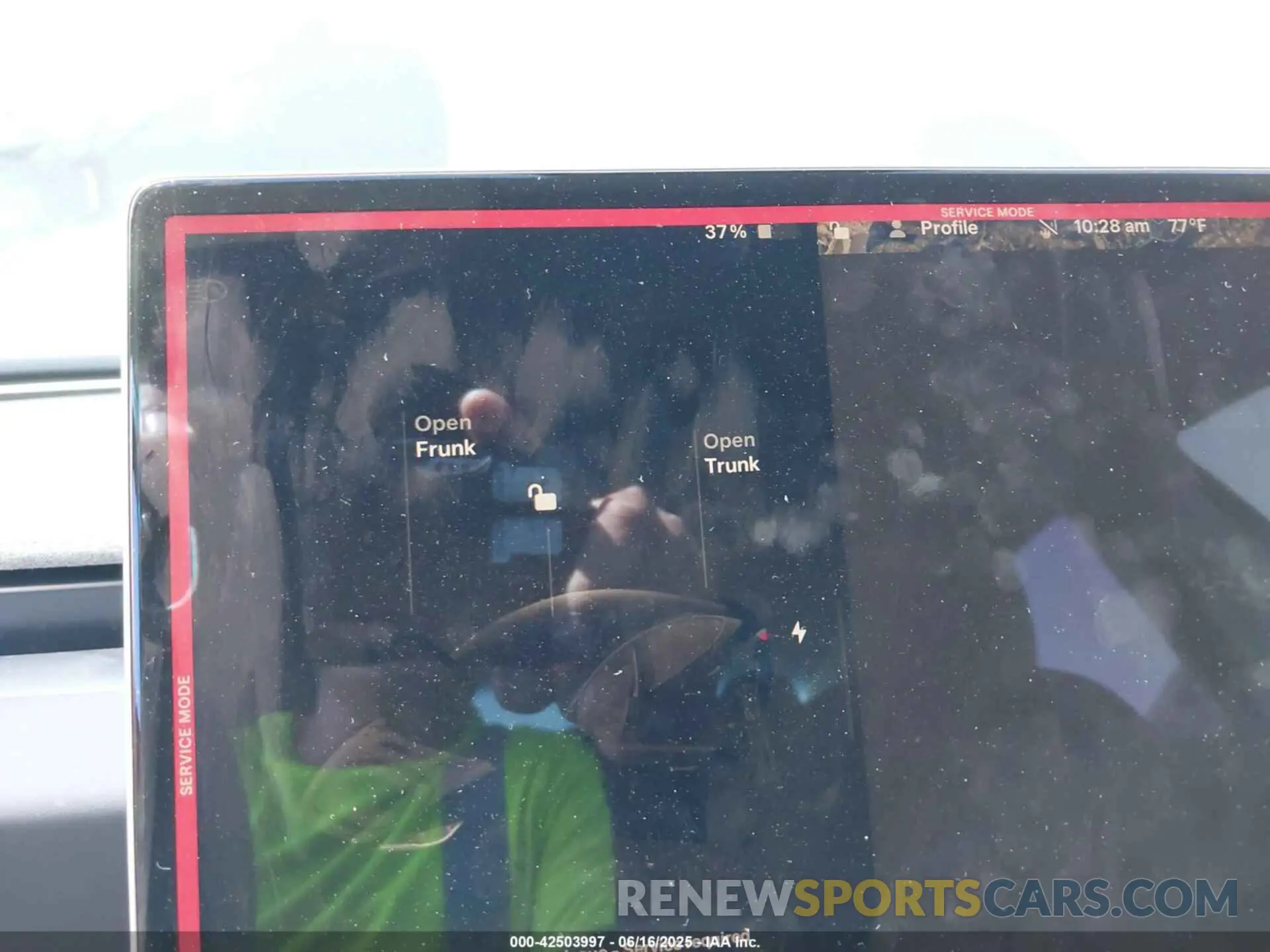 18 Photograph of a damaged car 5YJ3E1EA1RF821113 TESLA MODEL 3 2024