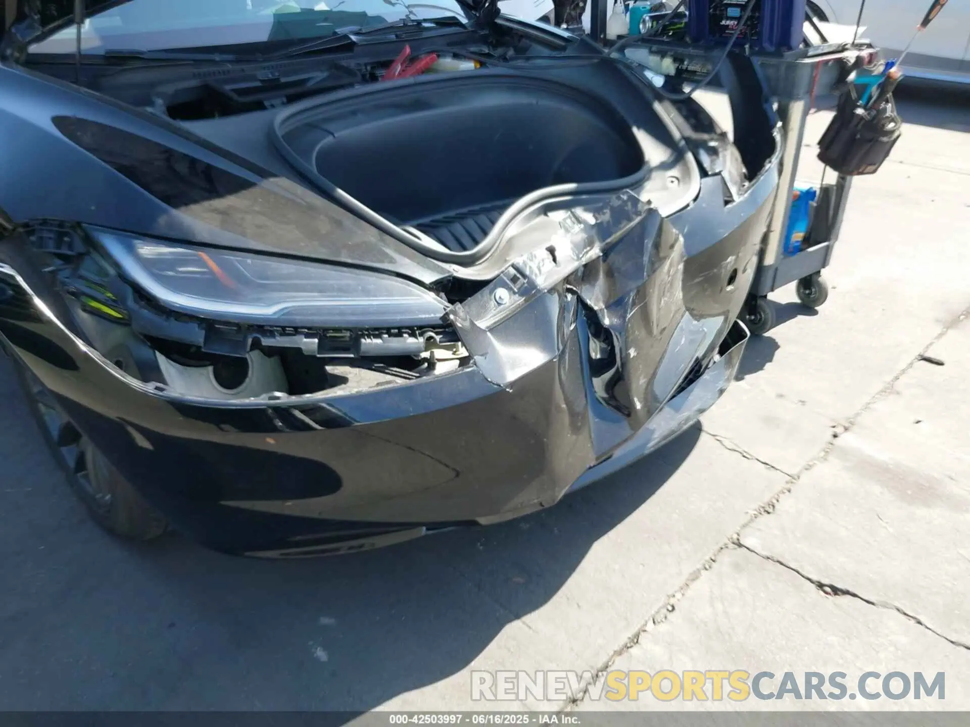 6 Photograph of a damaged car 5YJ3E1EA1RF821113 TESLA MODEL 3 2024