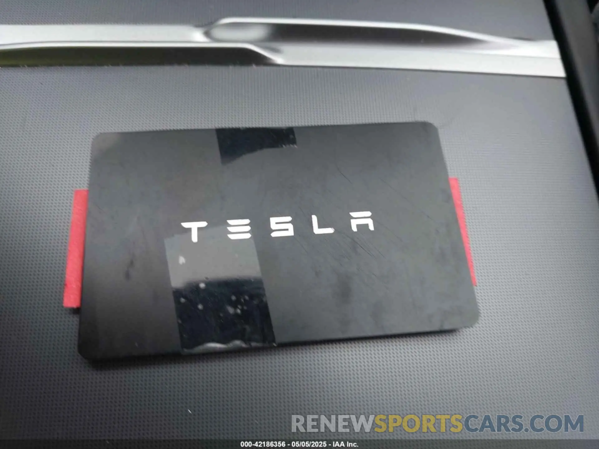 11 Photograph of a damaged car 5YJ3E1EA1RF830569 TESLA MODEL 3 2024