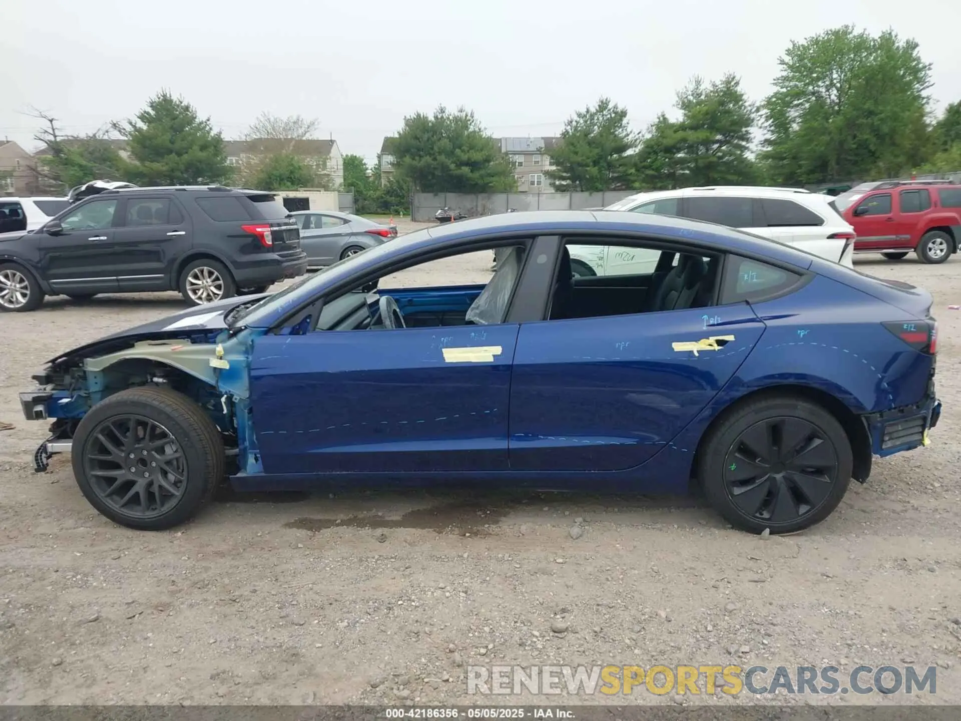 15 Photograph of a damaged car 5YJ3E1EA1RF830569 TESLA MODEL 3 2024