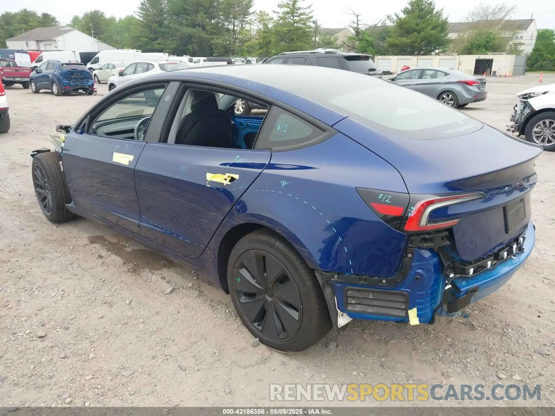3 Photograph of a damaged car 5YJ3E1EA1RF830569 TESLA MODEL 3 2024