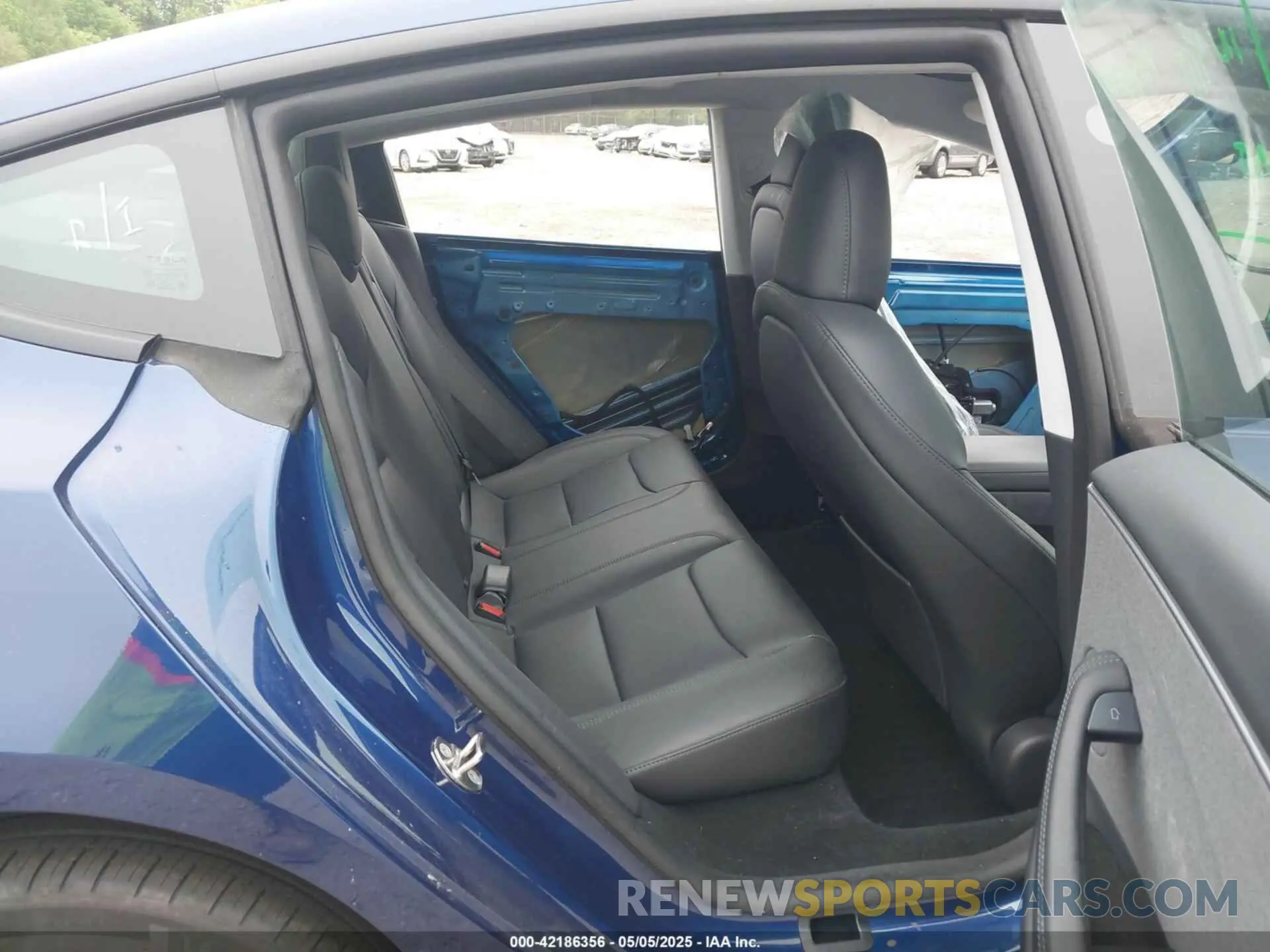 8 Photograph of a damaged car 5YJ3E1EA1RF830569 TESLA MODEL 3 2024