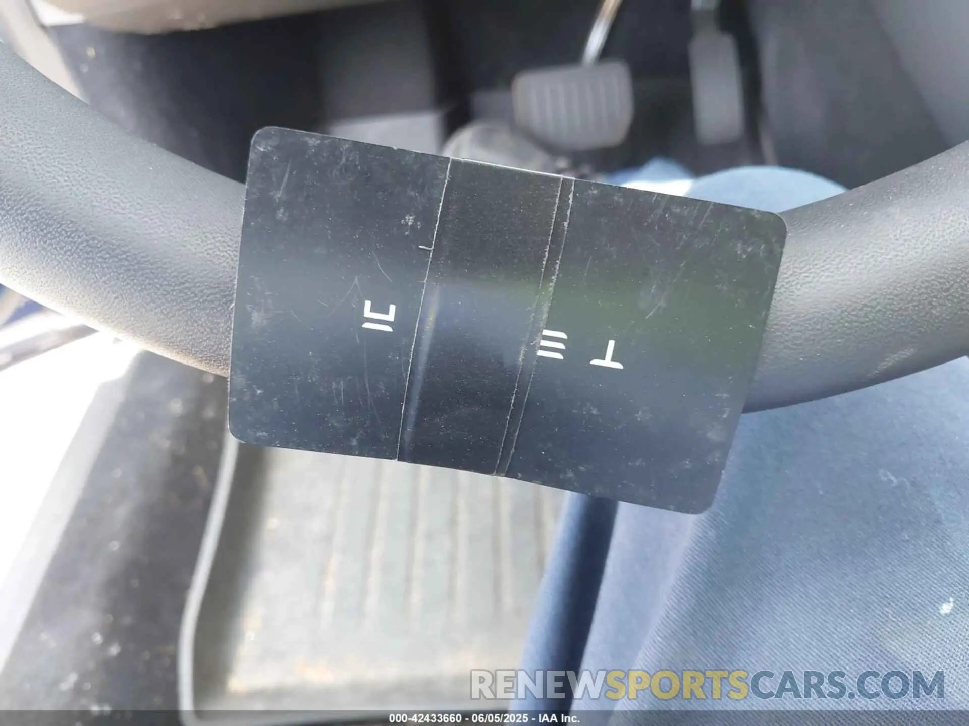 11 Photograph of a damaged car 5YJ3E1EA1RF848991 TESLA MODEL 3 2024