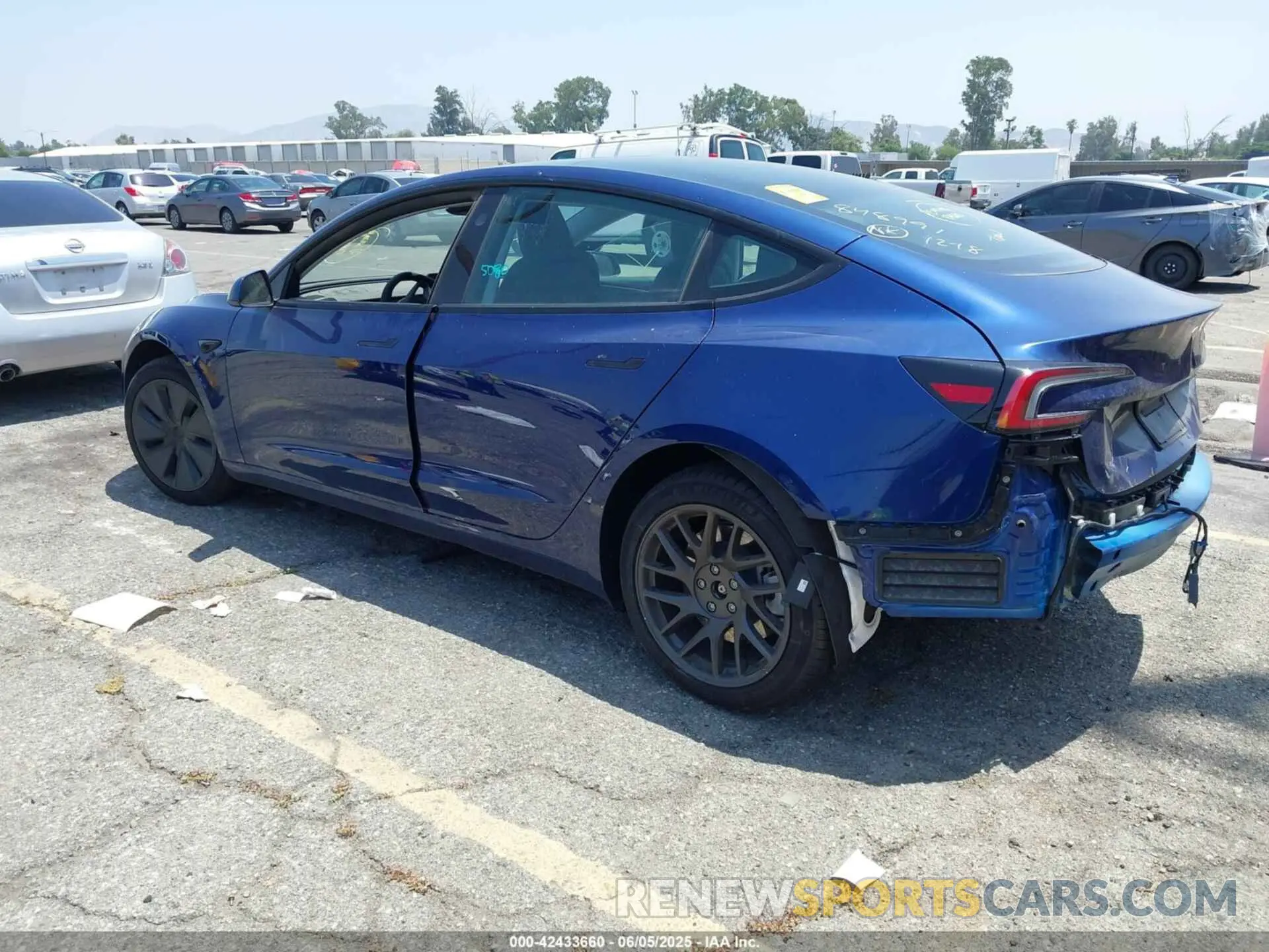 3 Photograph of a damaged car 5YJ3E1EA1RF848991 TESLA MODEL 3 2024