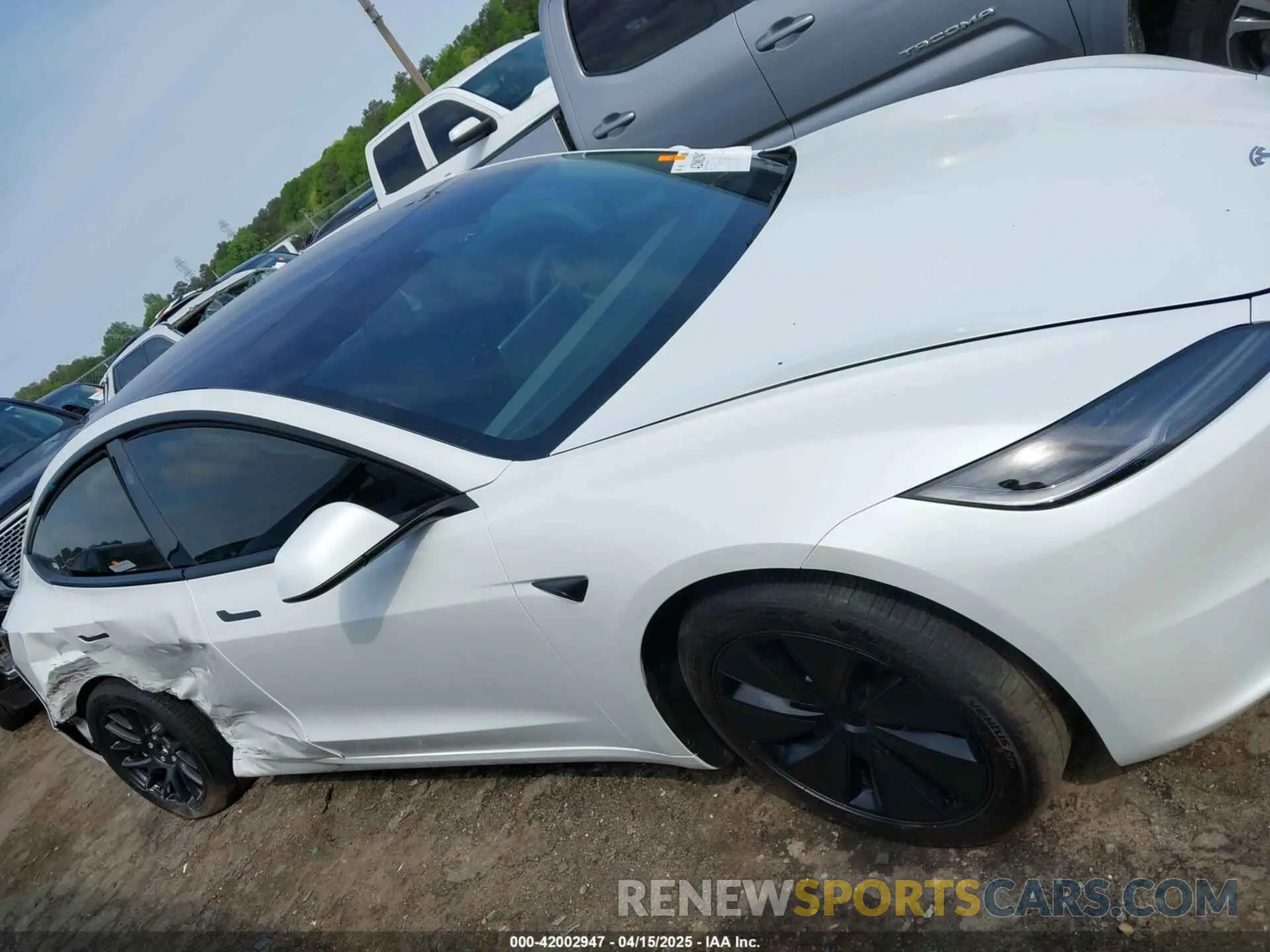 13 Photograph of a damaged car 5YJ3E1EA1RF853625 TESLA MODEL 3 2024