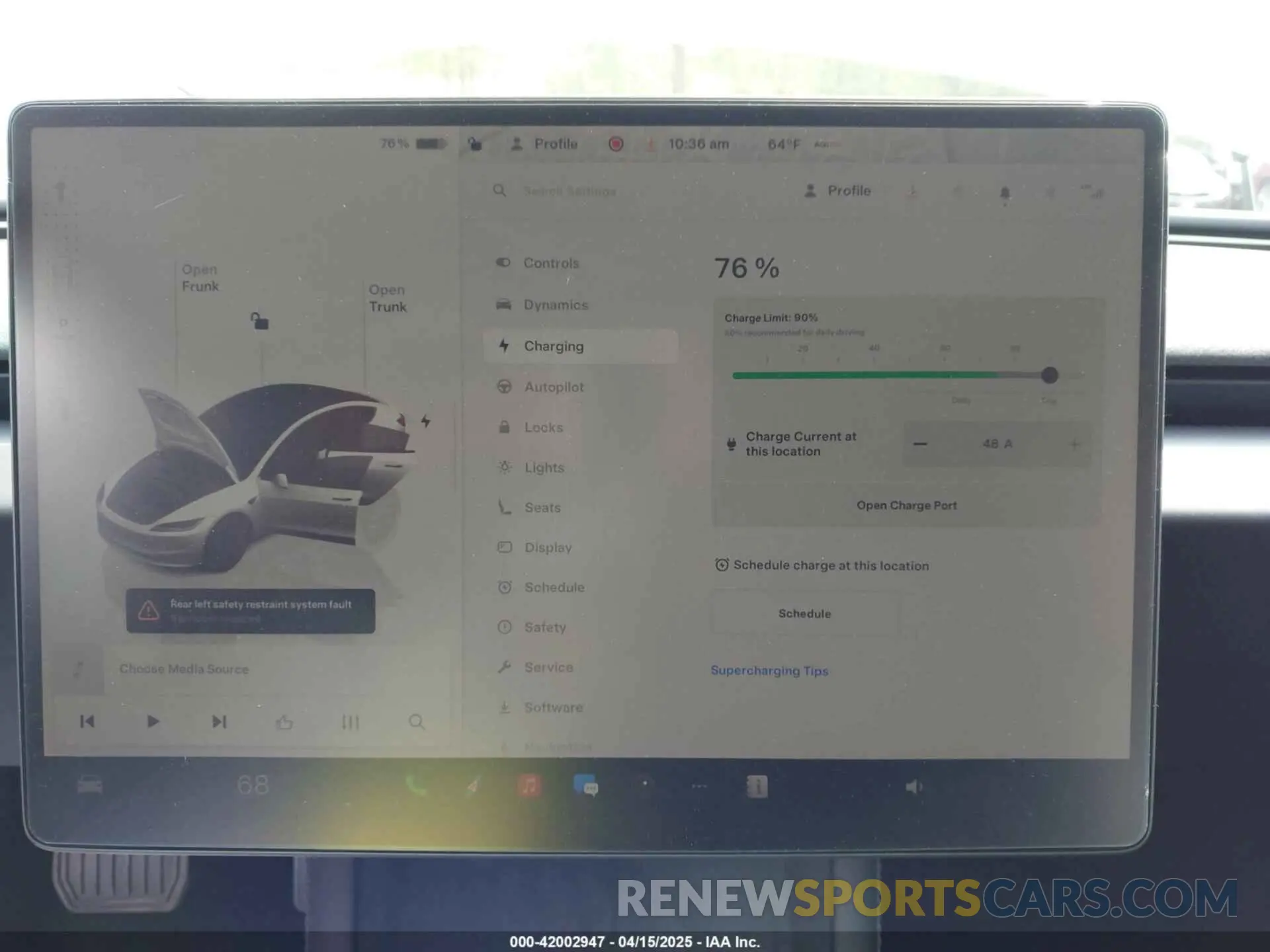 17 Photograph of a damaged car 5YJ3E1EA1RF853625 TESLA MODEL 3 2024