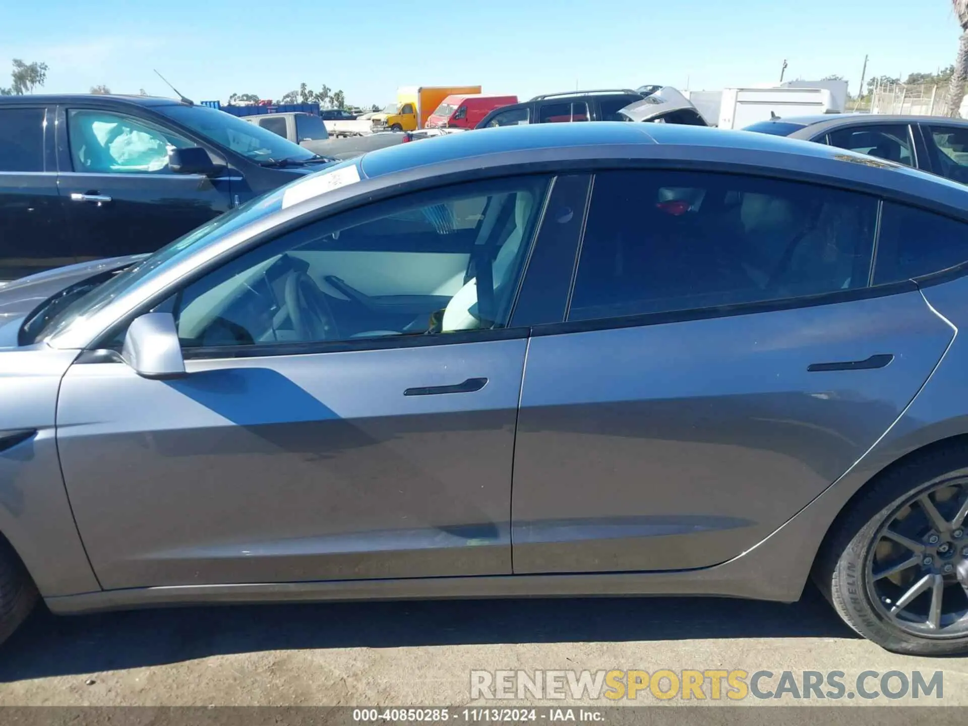15 Photograph of a damaged car 5YJ3E1EA1RF863345 TESLA MODEL 3 2024