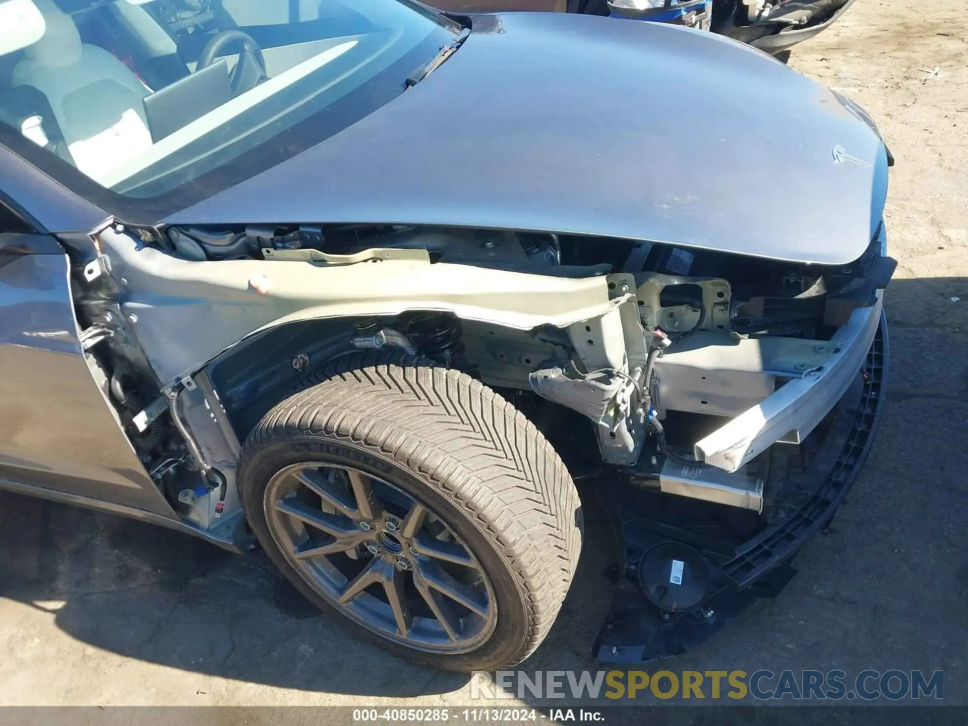 6 Photograph of a damaged car 5YJ3E1EA1RF863345 TESLA MODEL 3 2024