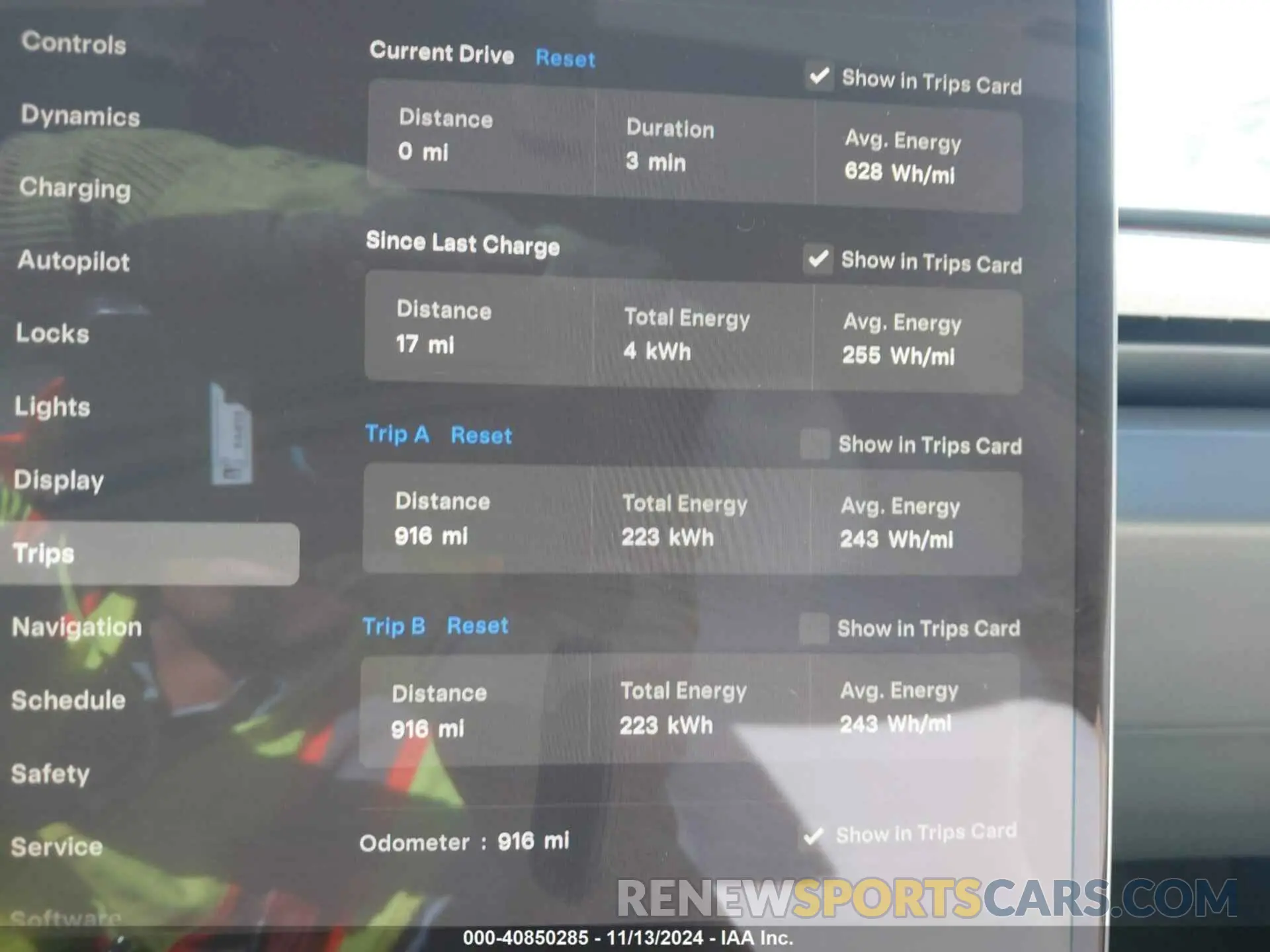 7 Photograph of a damaged car 5YJ3E1EA1RF863345 TESLA MODEL 3 2024