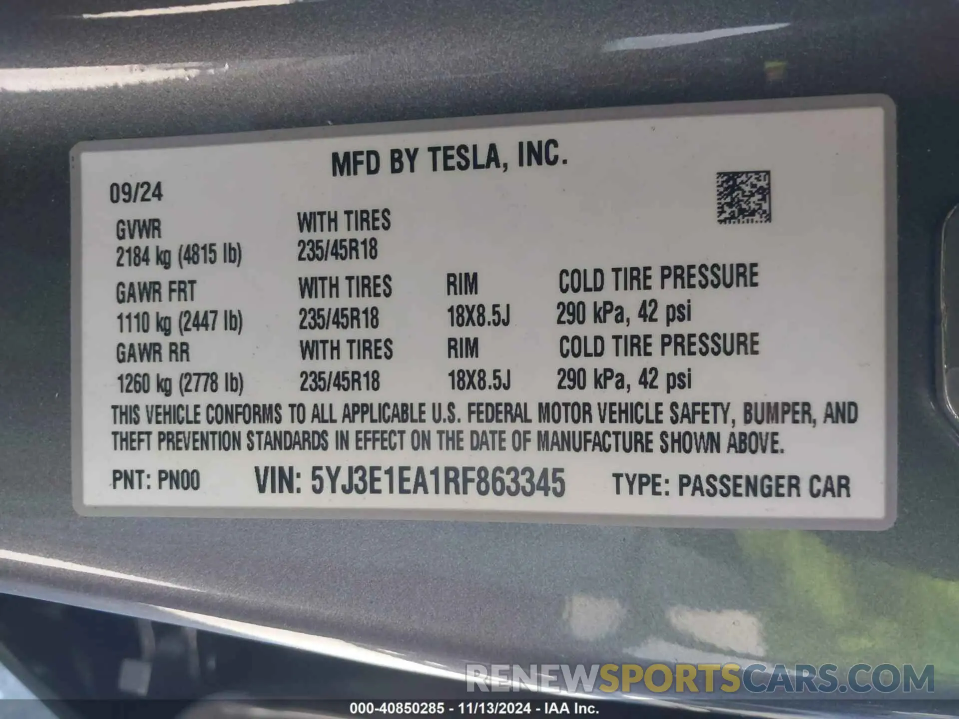 9 Photograph of a damaged car 5YJ3E1EA1RF863345 TESLA MODEL 3 2024