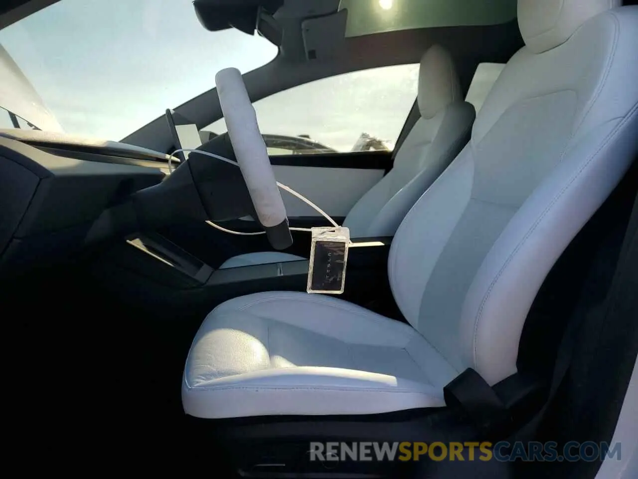 7 Photograph of a damaged car 5YJ3E1EA1RF865550 TESLA MODEL 3 2024