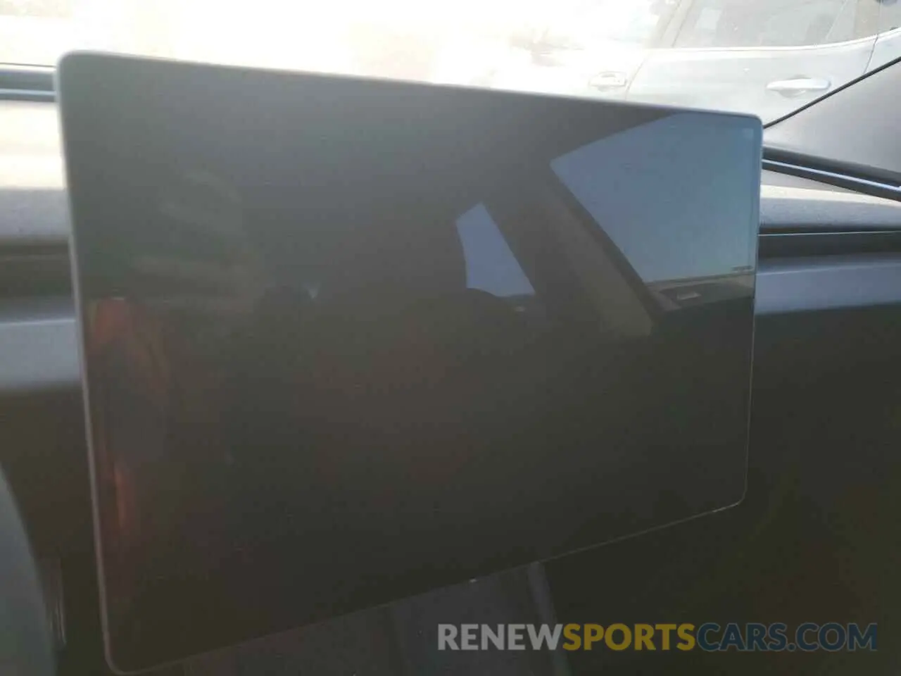 9 Photograph of a damaged car 5YJ3E1EA2RF729721 TESLA MODEL 3 2024
