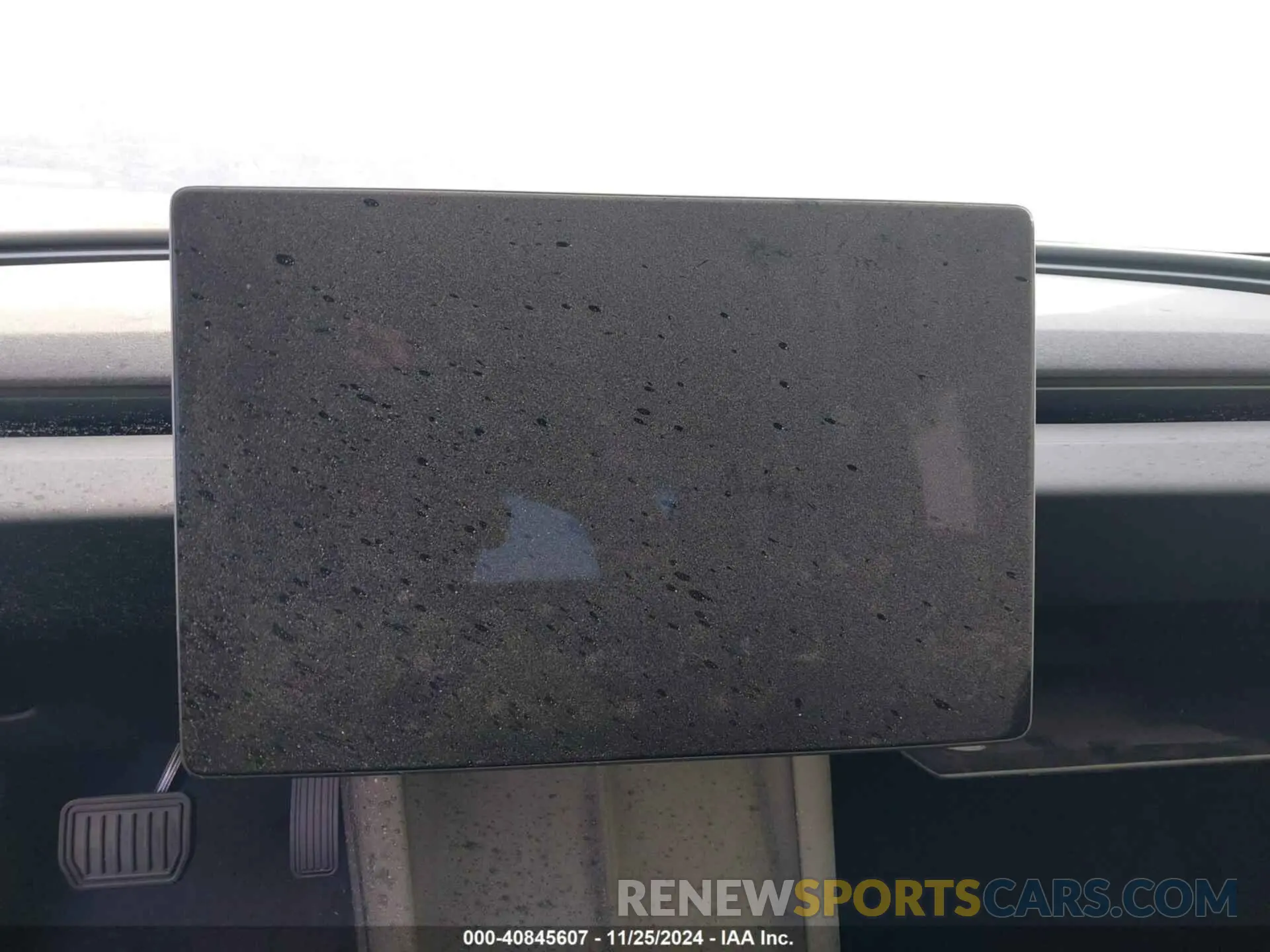 15 Photograph of a damaged car 5YJ3E1EA2RF731288 TESLA MODEL 3 2024