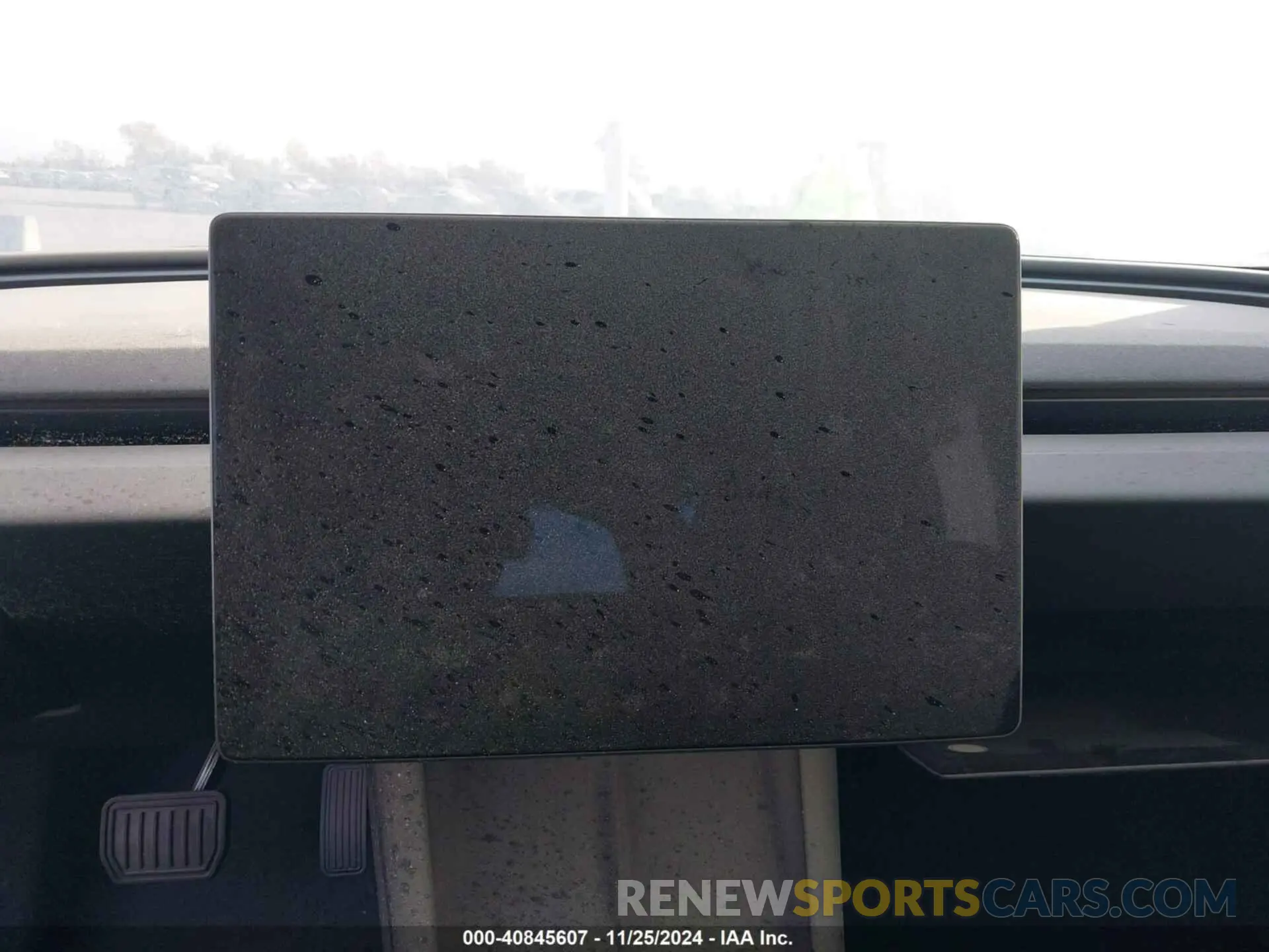 7 Photograph of a damaged car 5YJ3E1EA2RF731288 TESLA MODEL 3 2024