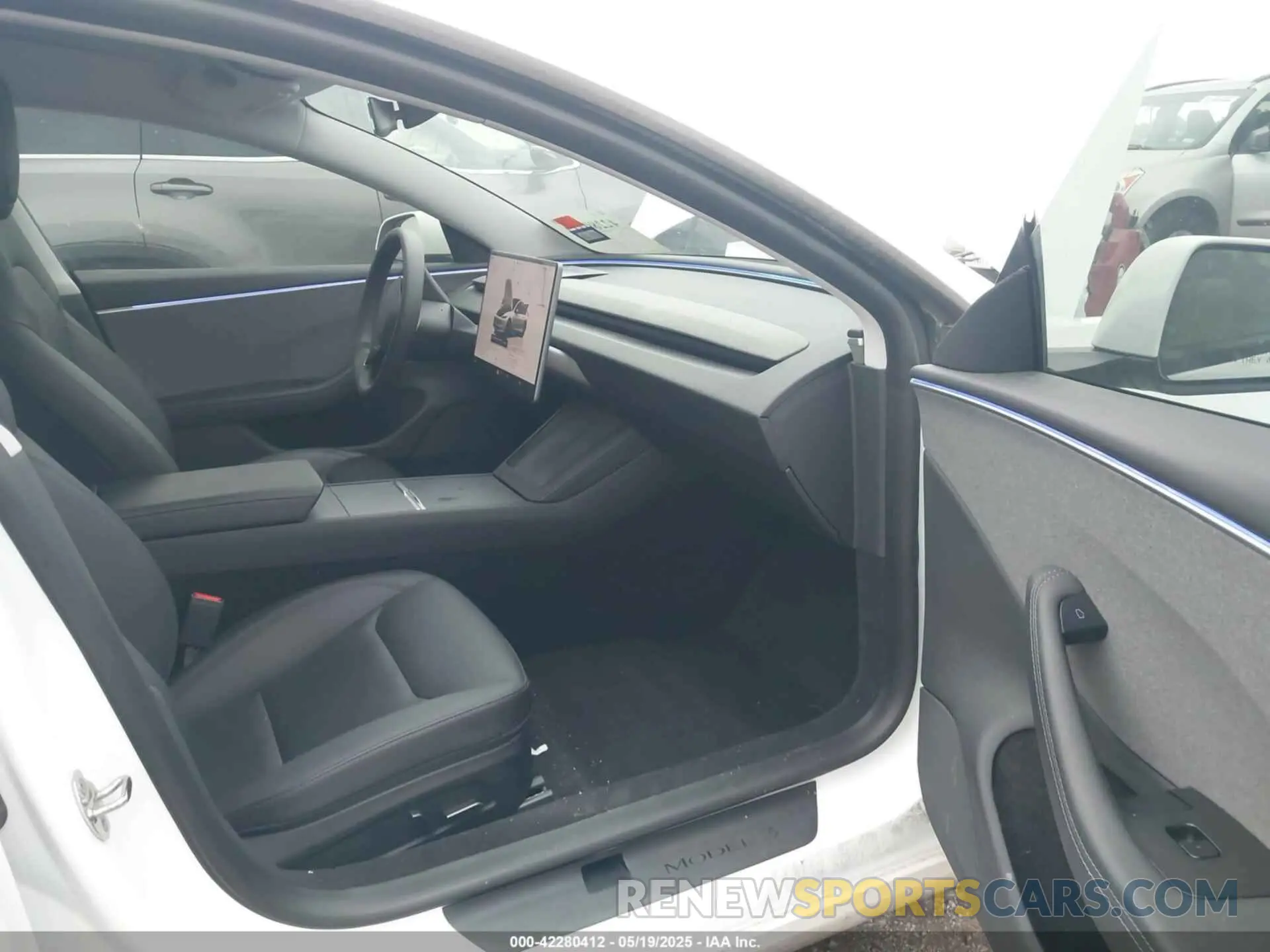 5 Photograph of a damaged car 5YJ3E1EA2RF731579 TESLA MODEL 3 2024