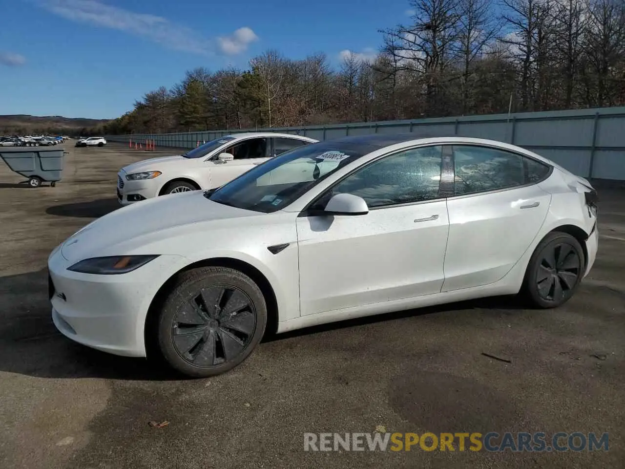 1 Photograph of a damaged car 5YJ3E1EA2RF733011 TESLA MODEL 3 2024