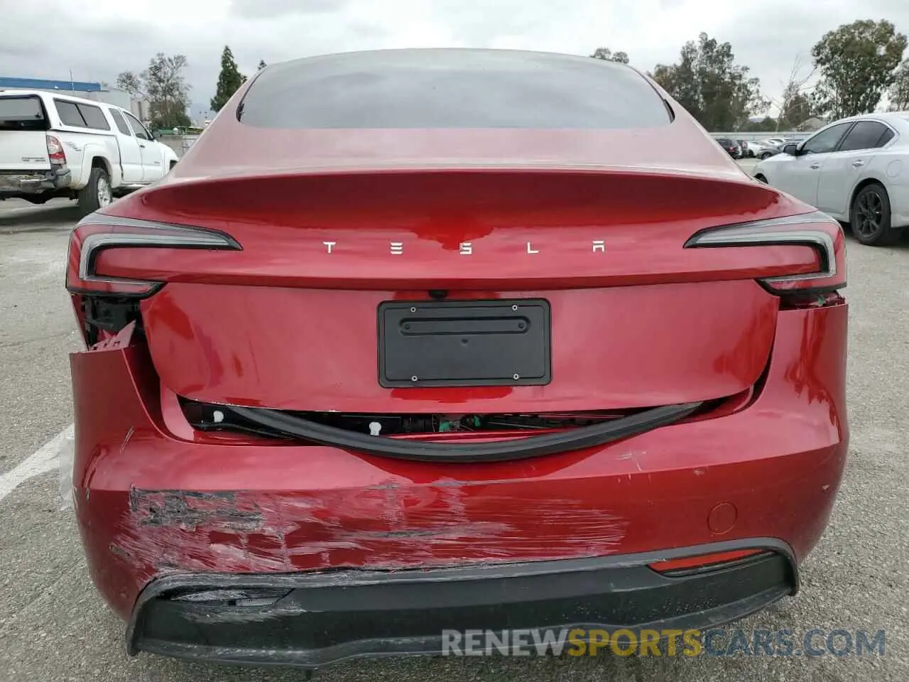 6 Photograph of a damaged car 5YJ3E1EA2RF748155 TESLA MODEL 3 2024