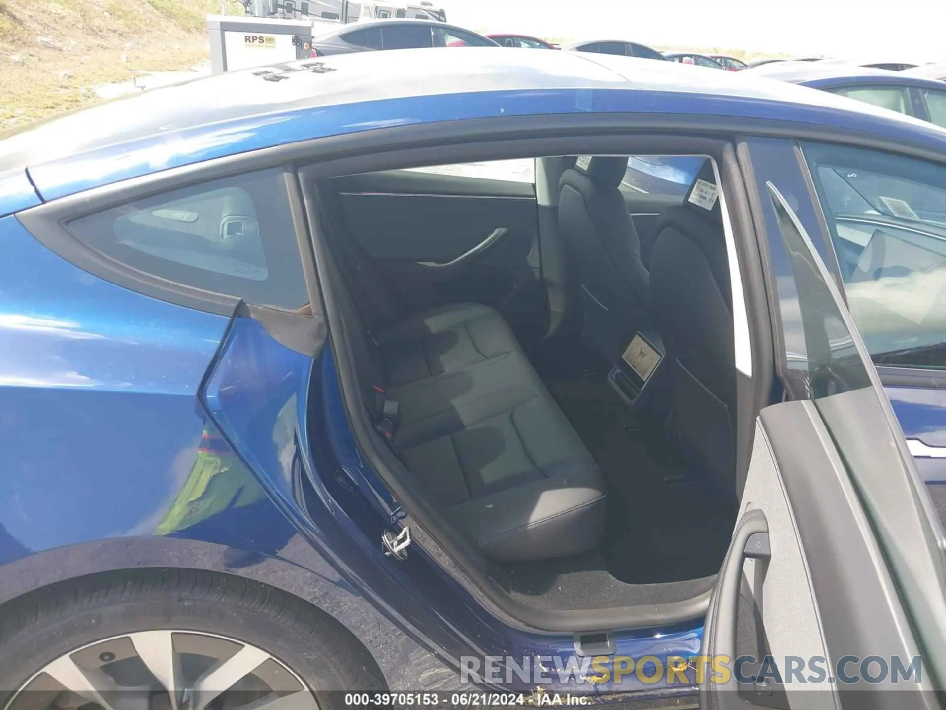 8 Photograph of a damaged car 5YJ3E1EA2RF750214 TESLA MODEL 3 2024