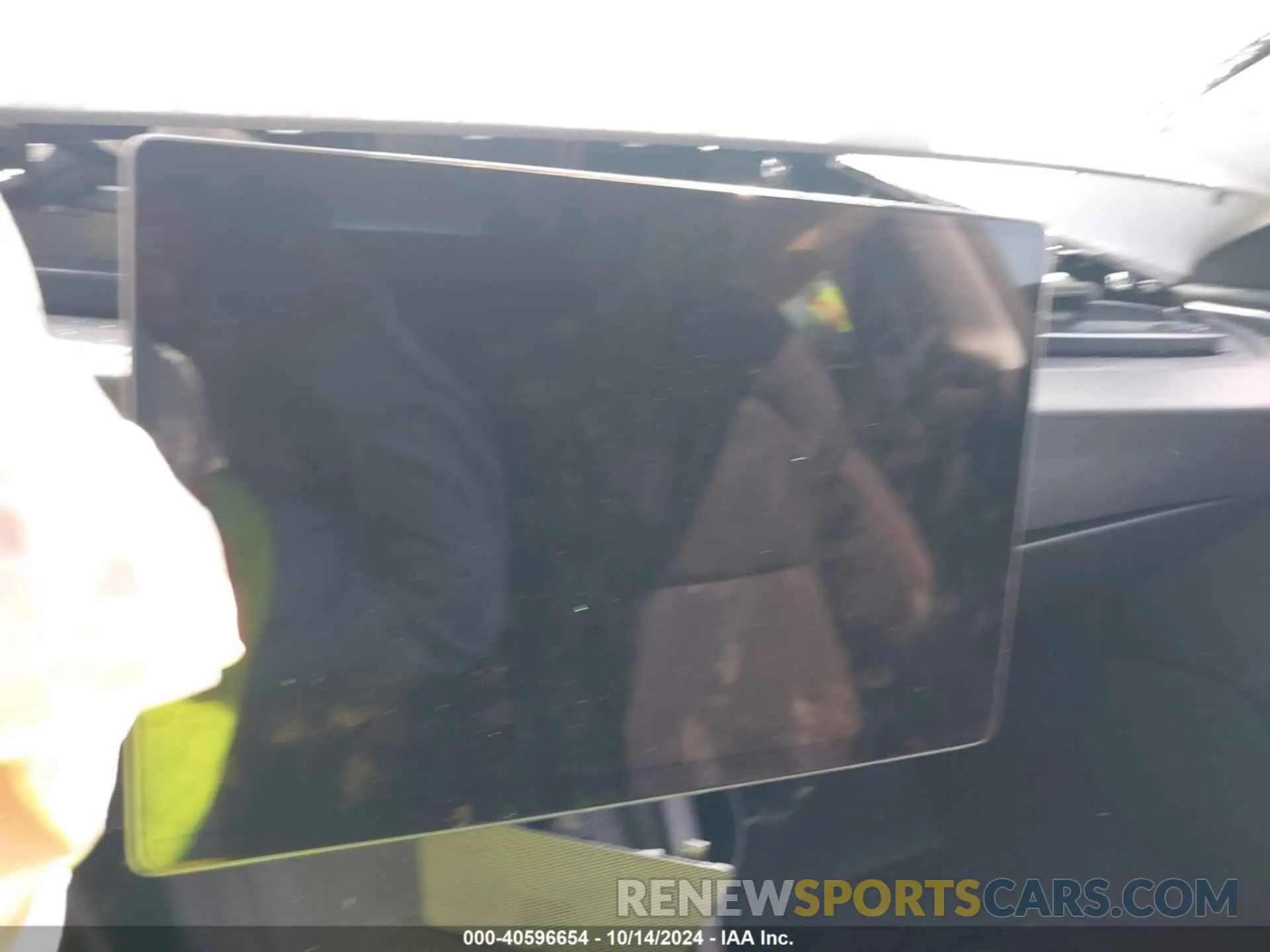 7 Photograph of a damaged car 5YJ3E1EA2RF751069 TESLA MODEL 3 2024