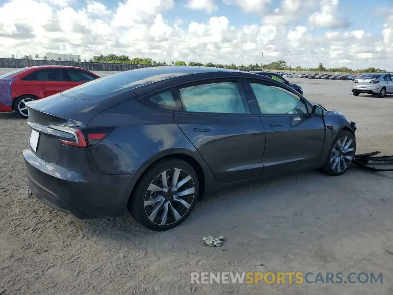 3 Photograph of a damaged car 5YJ3E1EA2RF752321 TESLA MODEL 3 2024