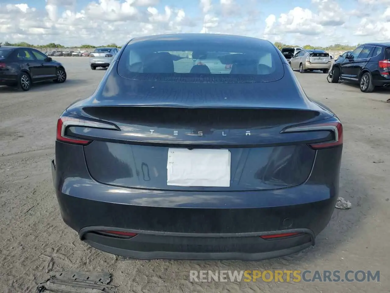 6 Photograph of a damaged car 5YJ3E1EA2RF752321 TESLA MODEL 3 2024
