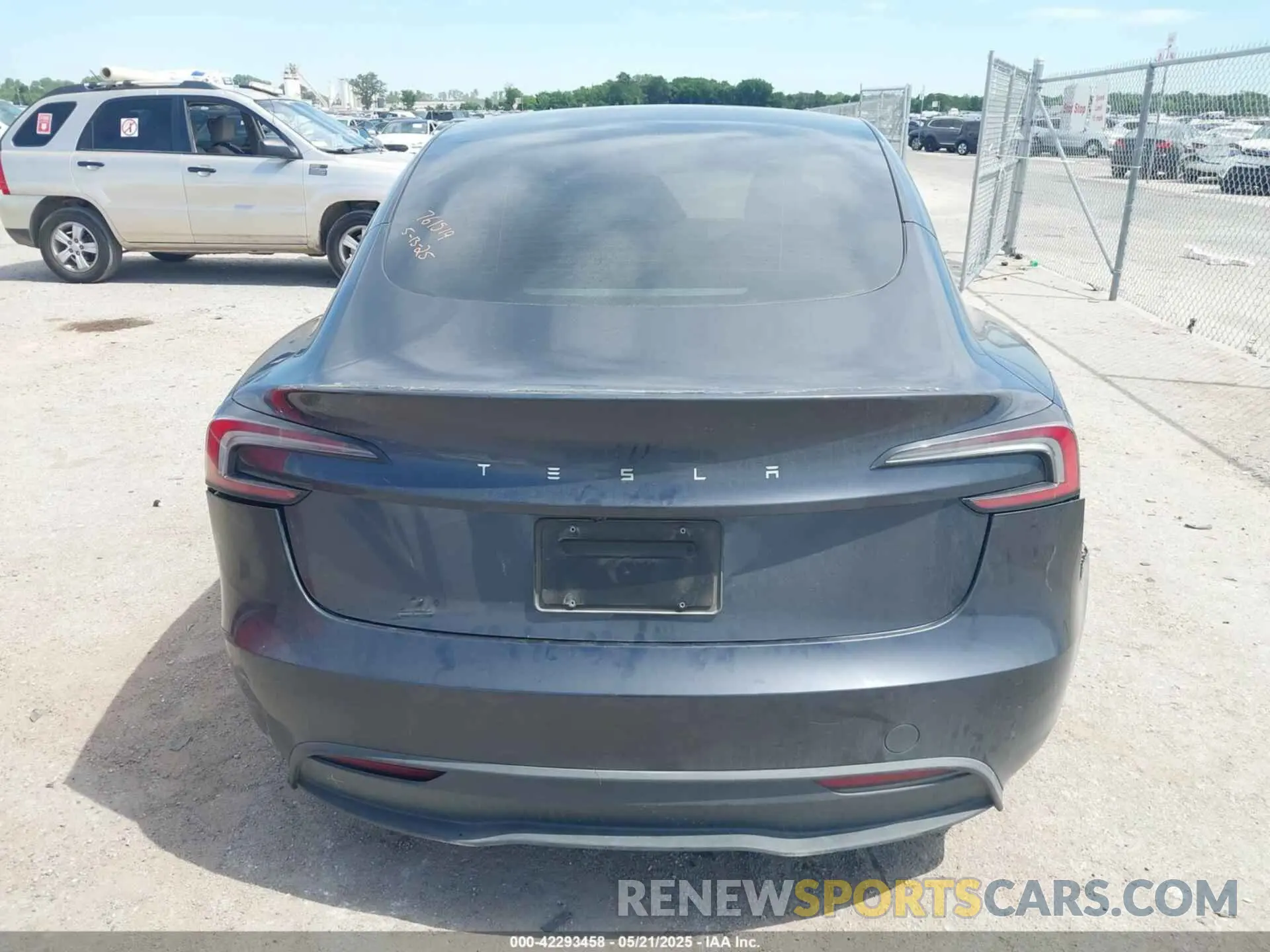 15 Photograph of a damaged car 5YJ3E1EA2RF761519 TESLA MODEL 3 2024