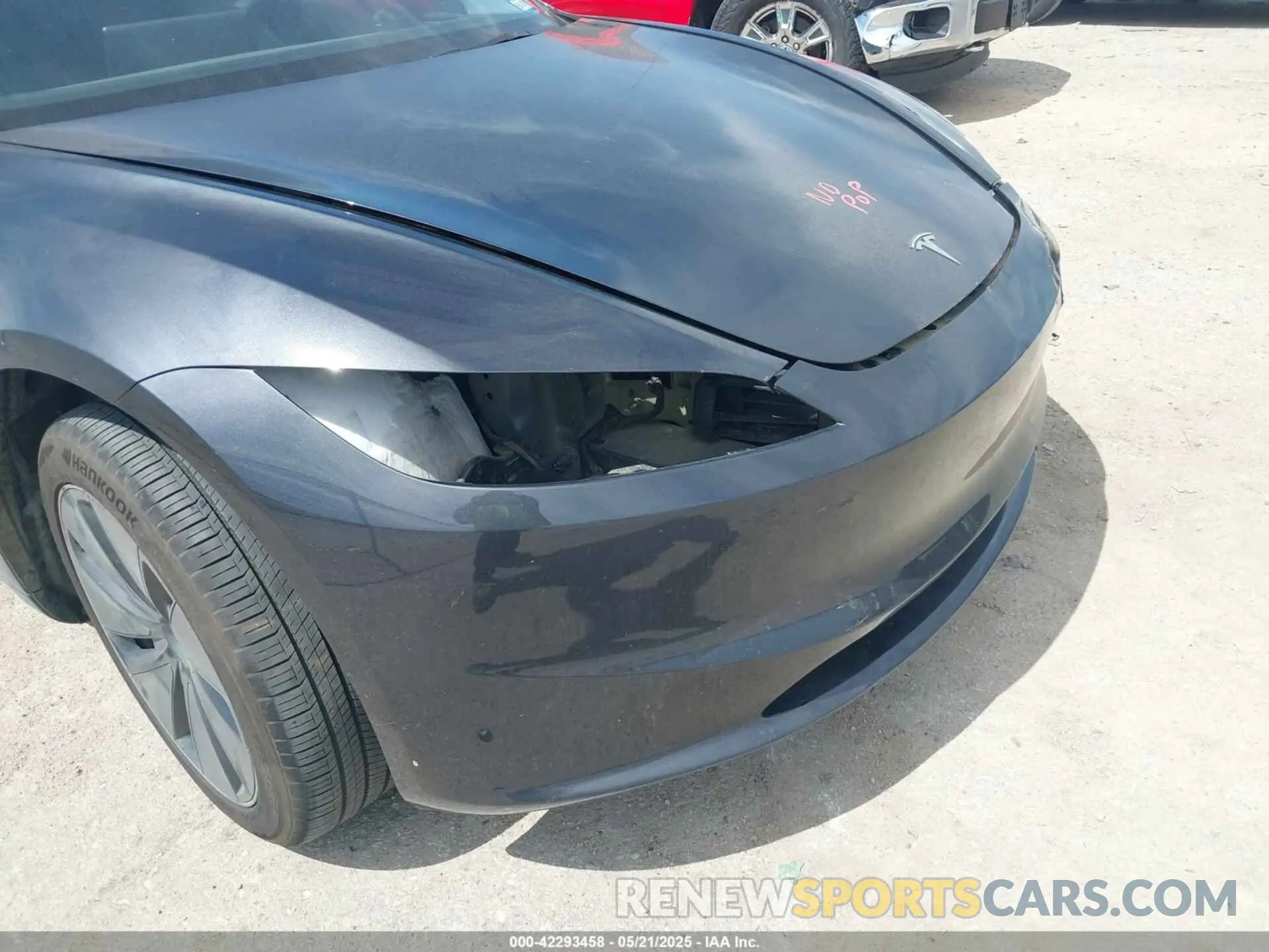 21 Photograph of a damaged car 5YJ3E1EA2RF761519 TESLA MODEL 3 2024