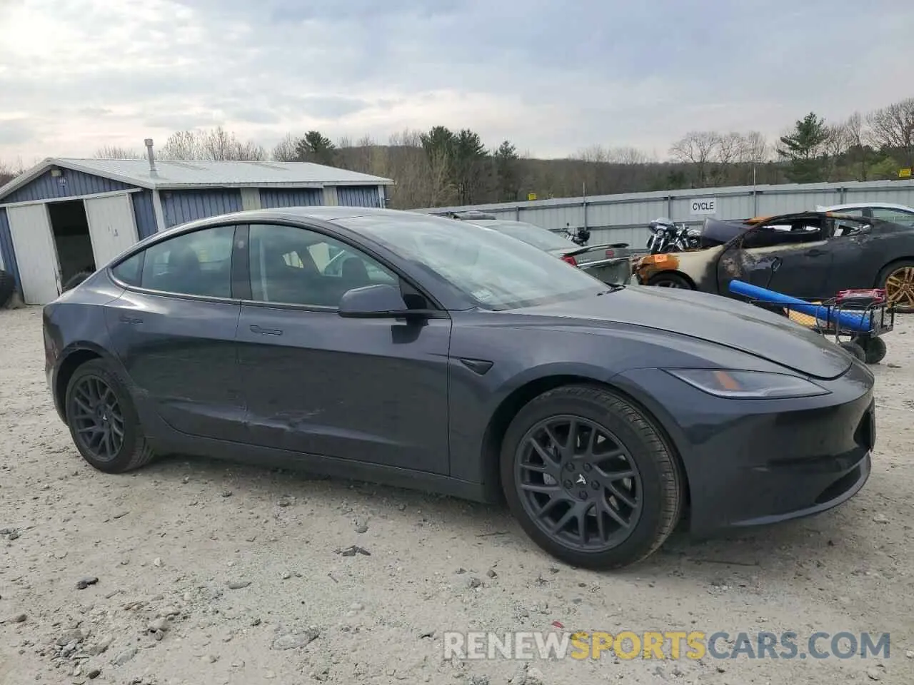 4 Photograph of a damaged car 5YJ3E1EA2RF772519 TESLA MODEL 3 2024