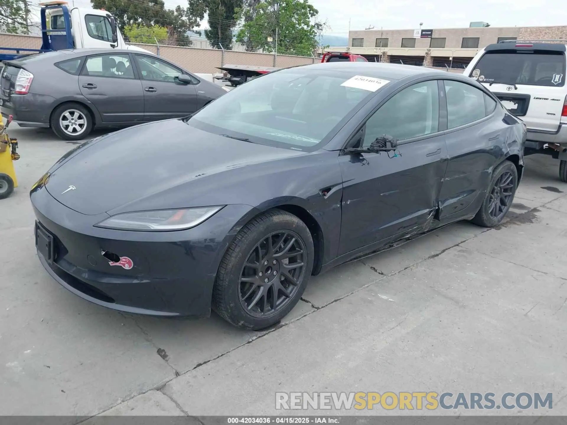 2 Photograph of a damaged car 5YJ3E1EA2RF784394 TESLA MODEL 3 2024