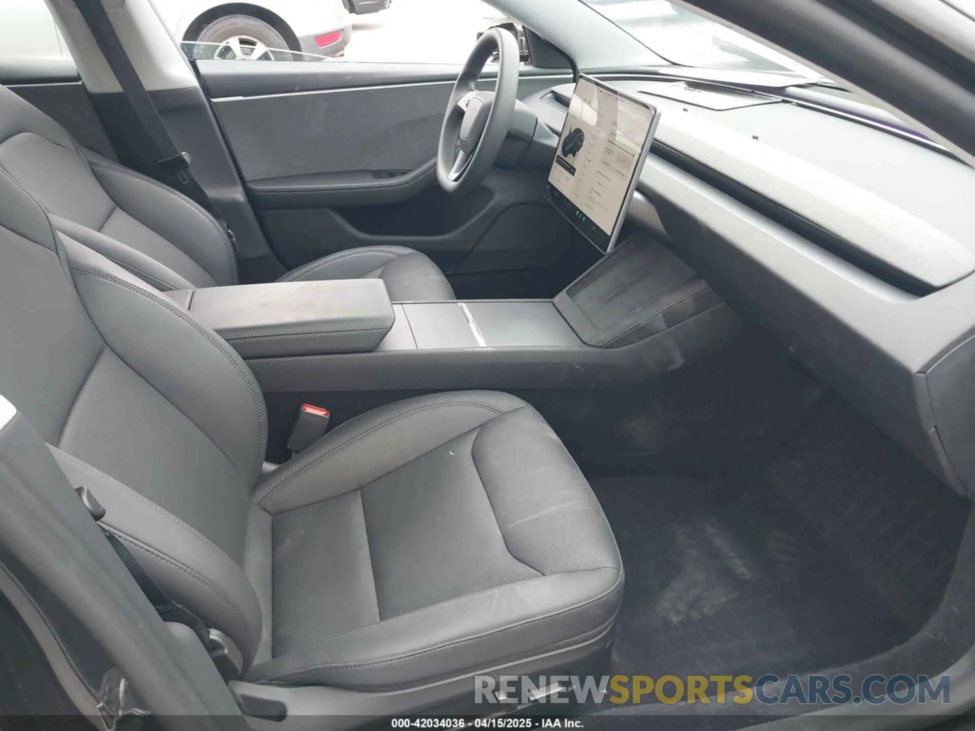 5 Photograph of a damaged car 5YJ3E1EA2RF784394 TESLA MODEL 3 2024