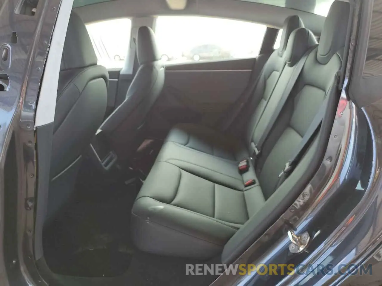 10 Photograph of a damaged car 5YJ3E1EA2RF788770 TESLA MODEL 3 2024